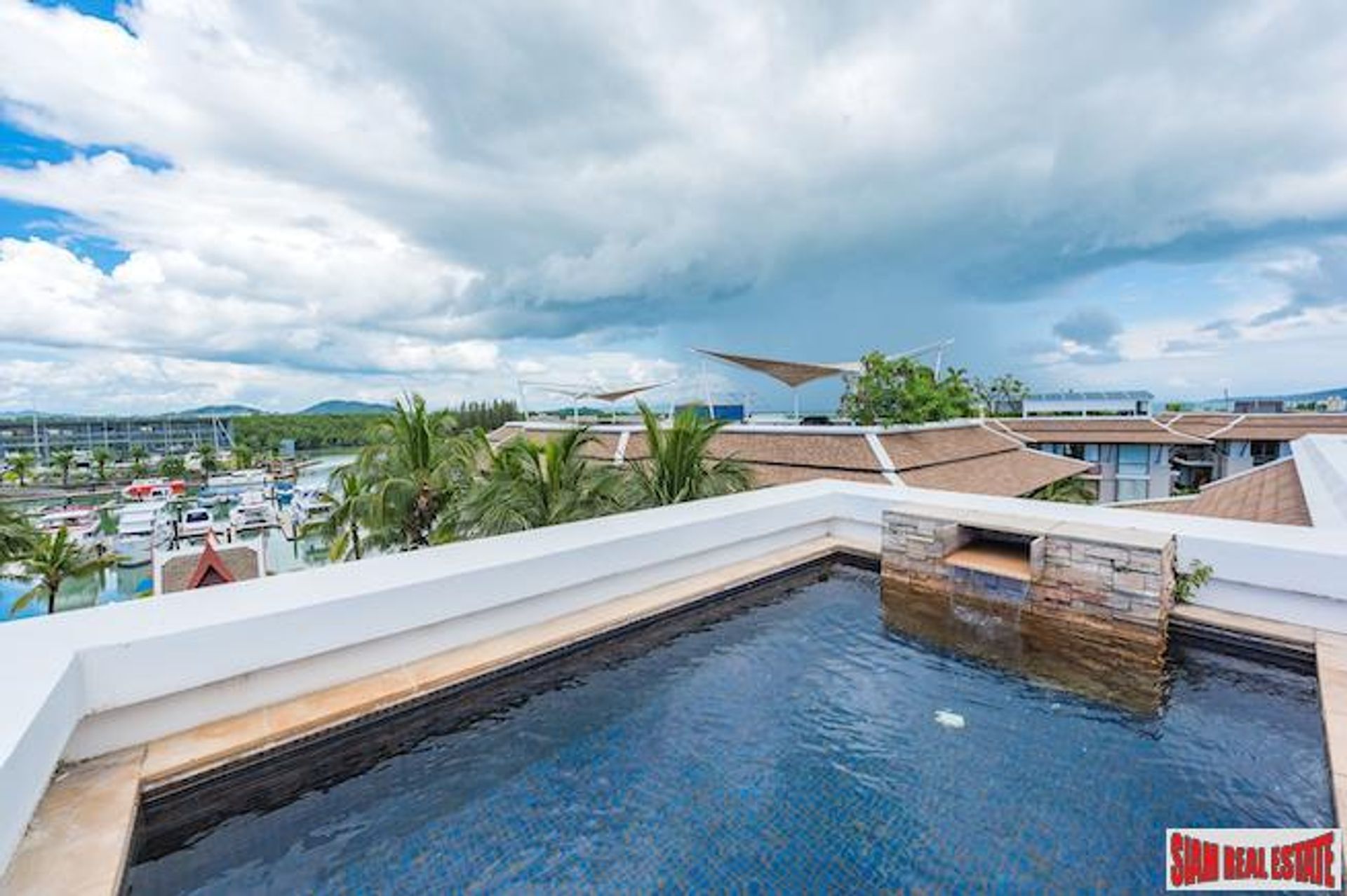 Condominio nel Tambon Ko Kaeo, Chang Wat Phuket 10970670