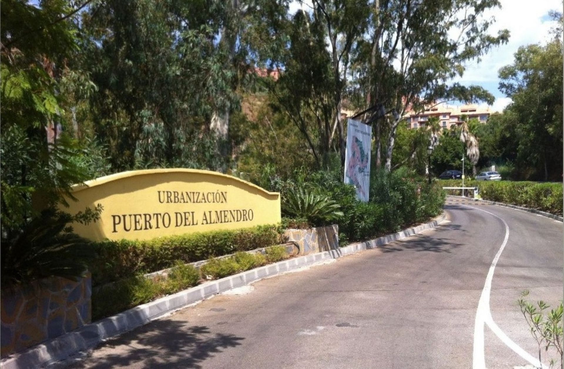 Terre dans Benahavís, Andalousie 10970758