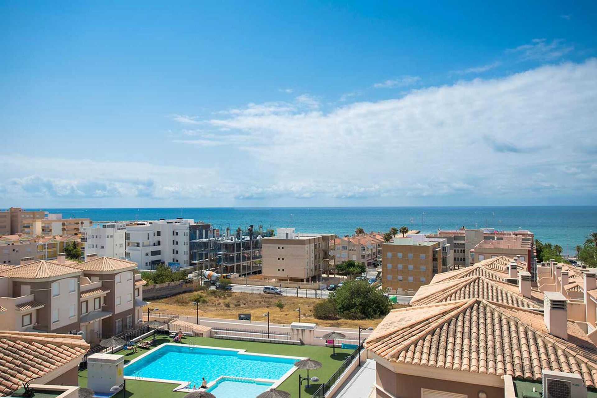 Condominium in Santa Pola, Comunidad Valenciana 10971079