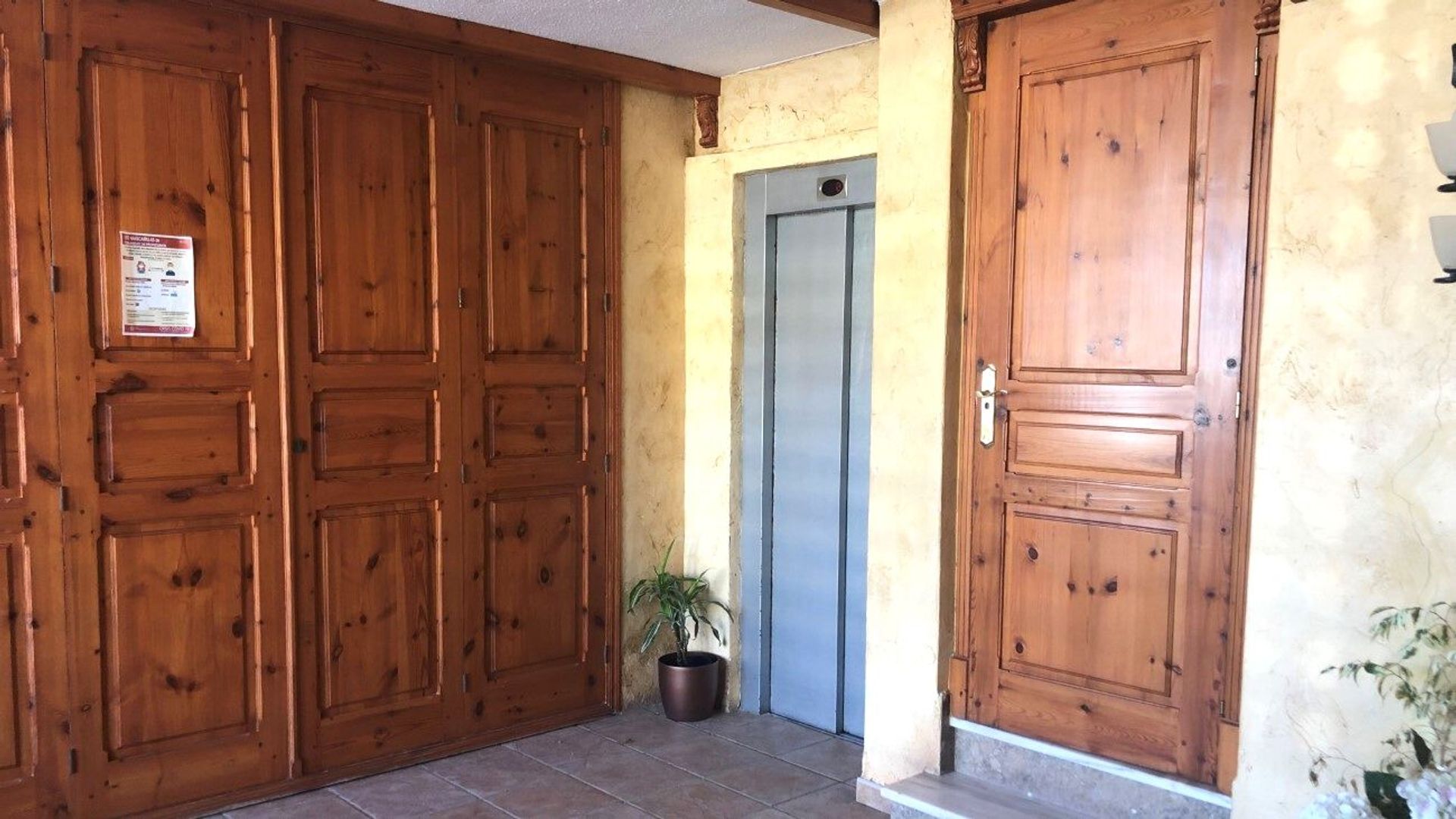 Condominium in Guardamar del Segura, Comunidad Valenciana 10971142