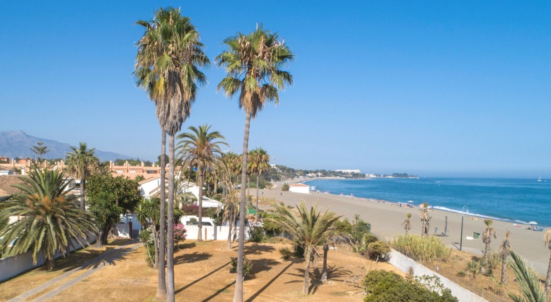 房子 在 Estepona, Andalucía 10971374