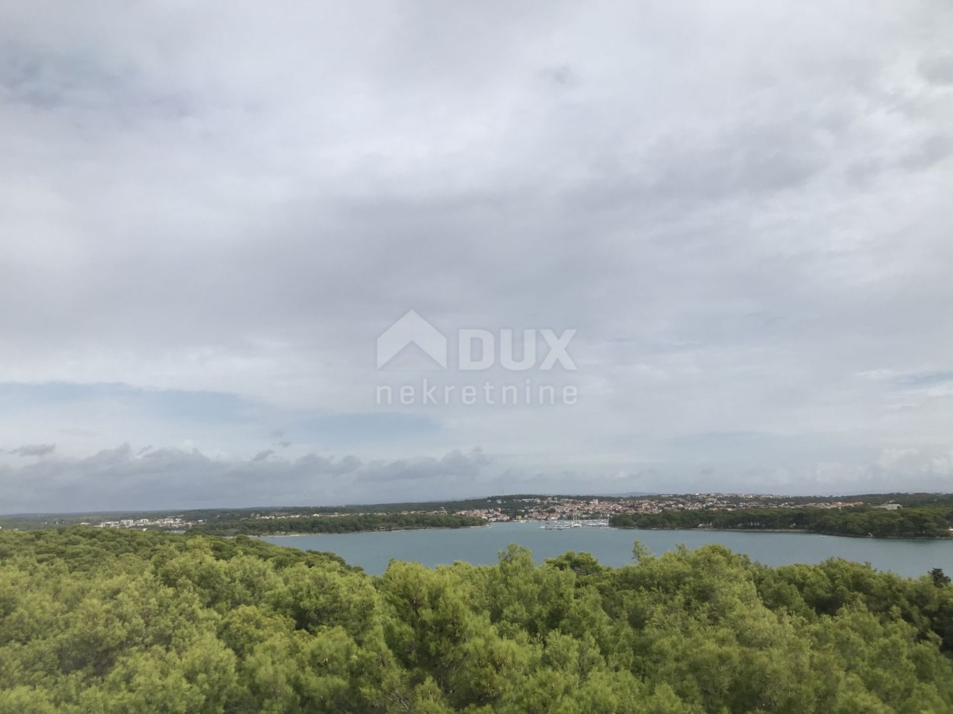 Condominio en Premantura, Istarska Zupanija 10972326