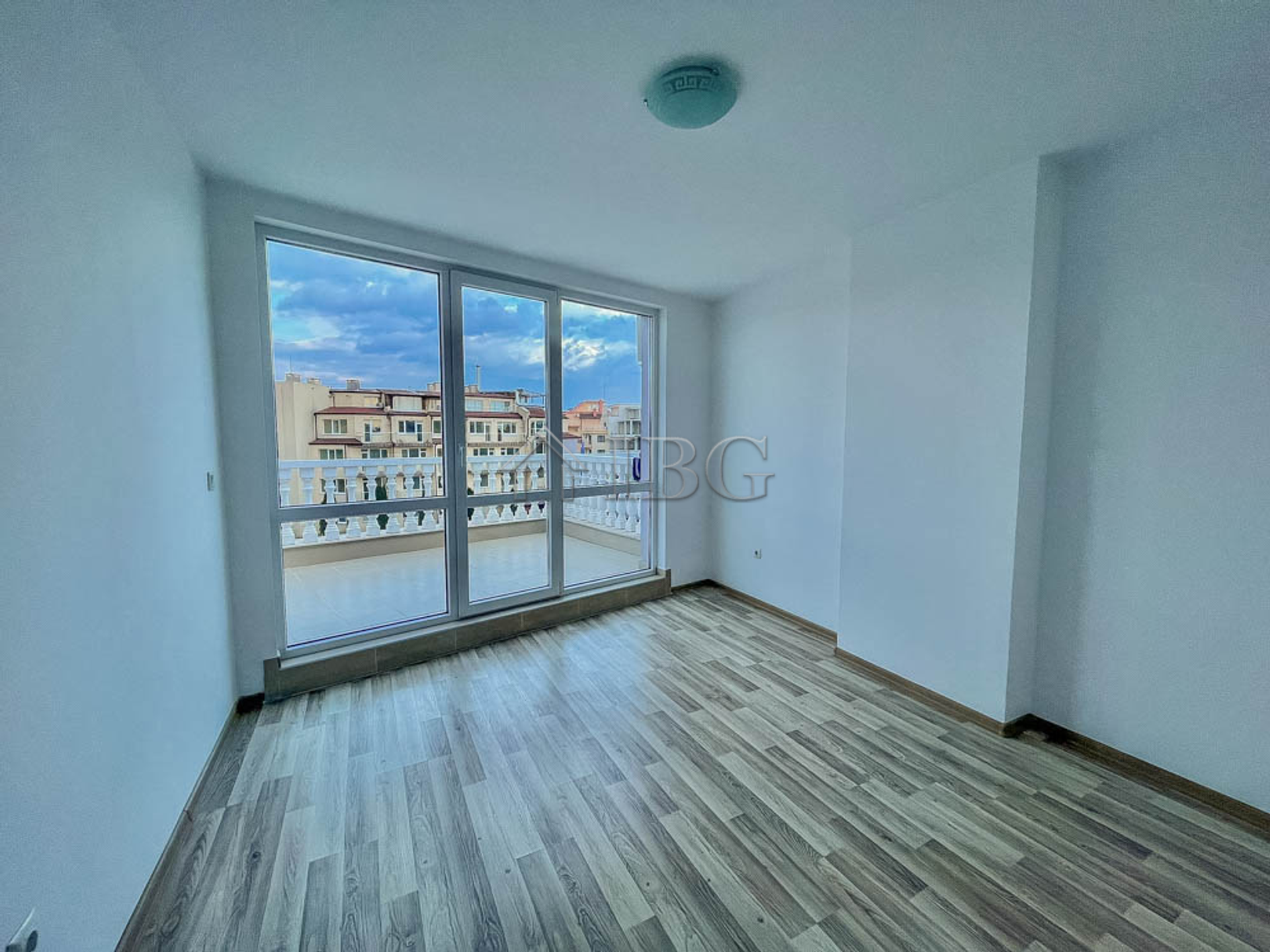 Osakehuoneisto sisään Nessebar, Burgas 10972488