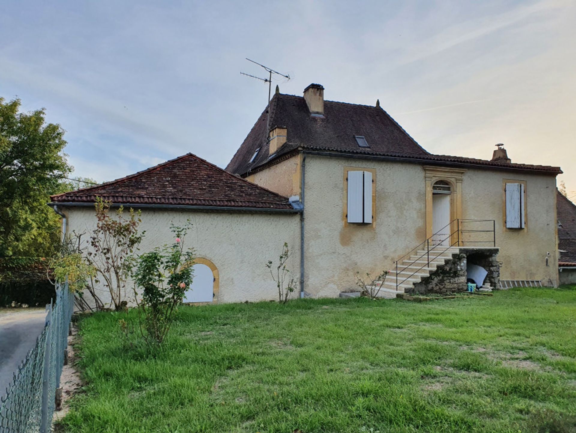 Casa nel Couze-et-Saint-Front, Nouvelle-Aquitaine 10975540