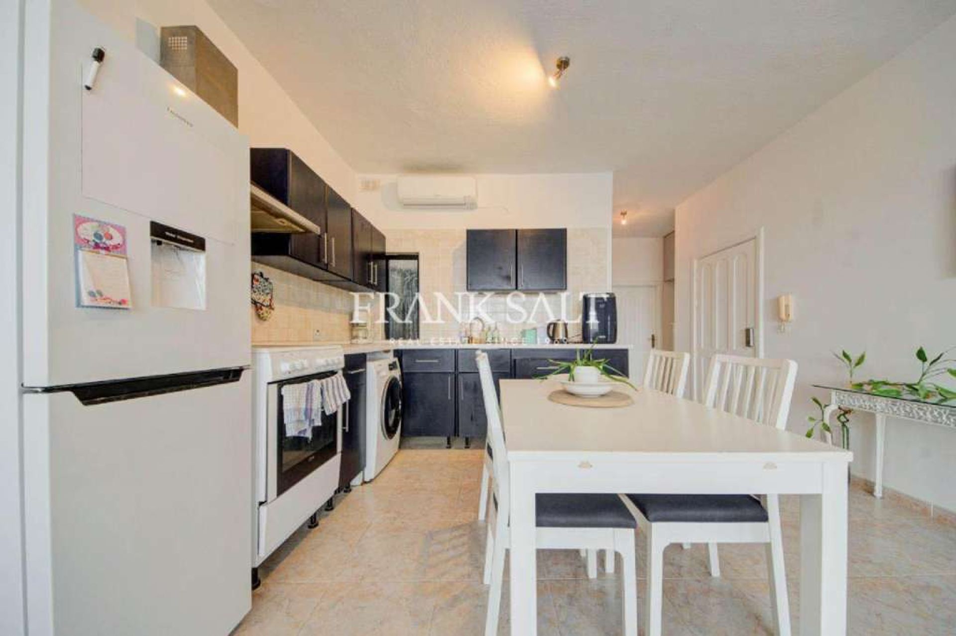 Condominio nel Saint Julian's,  10975602