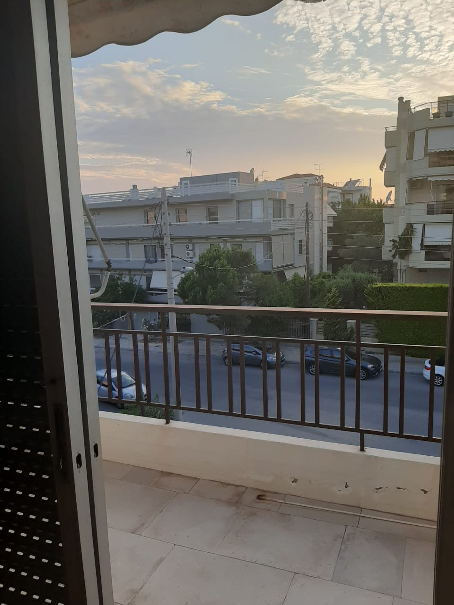 Osakehuoneisto sisään Glyfada,  10975827