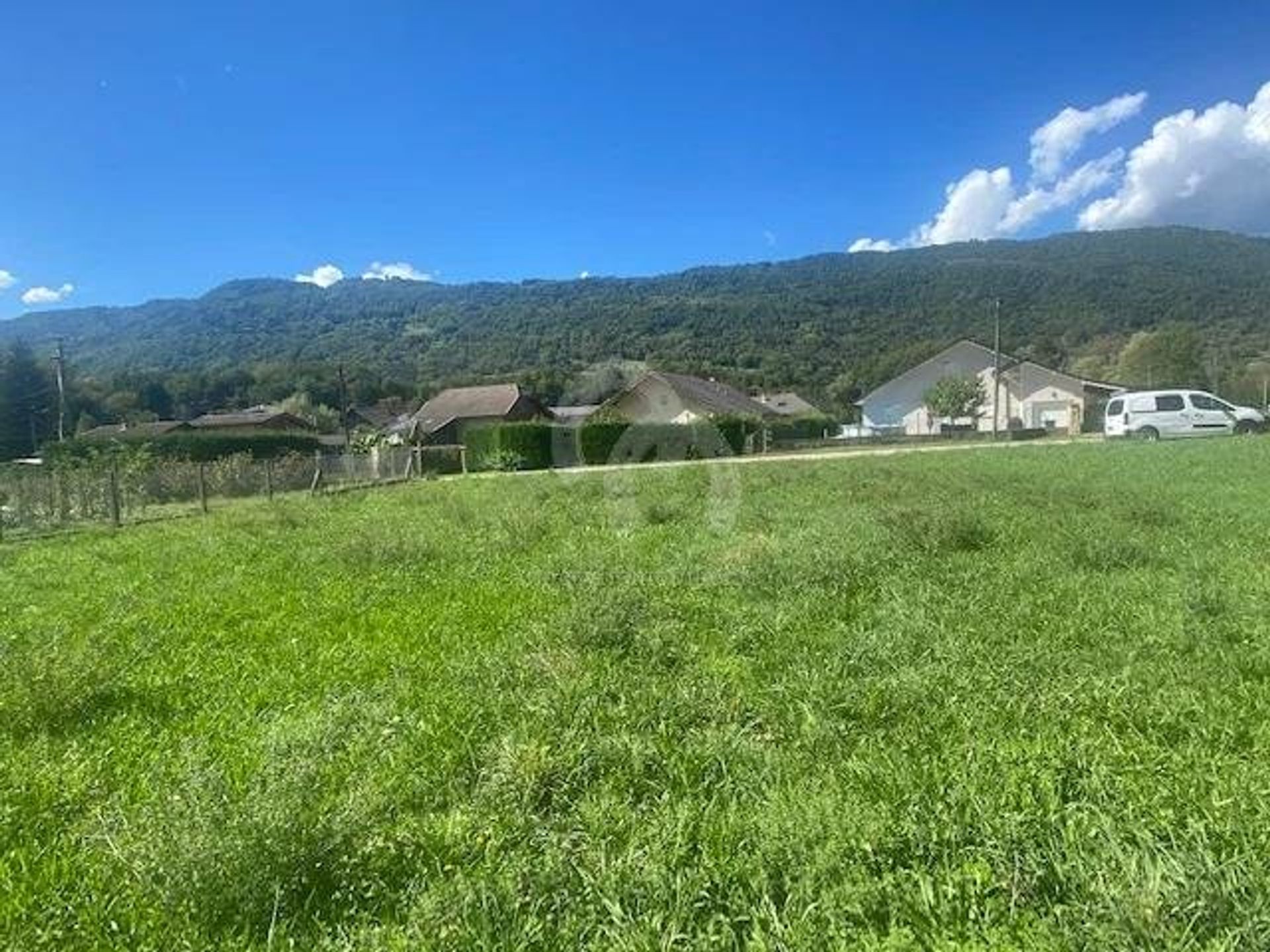 Land in Etable, Auvergne-Rhone-Alpes 10977163