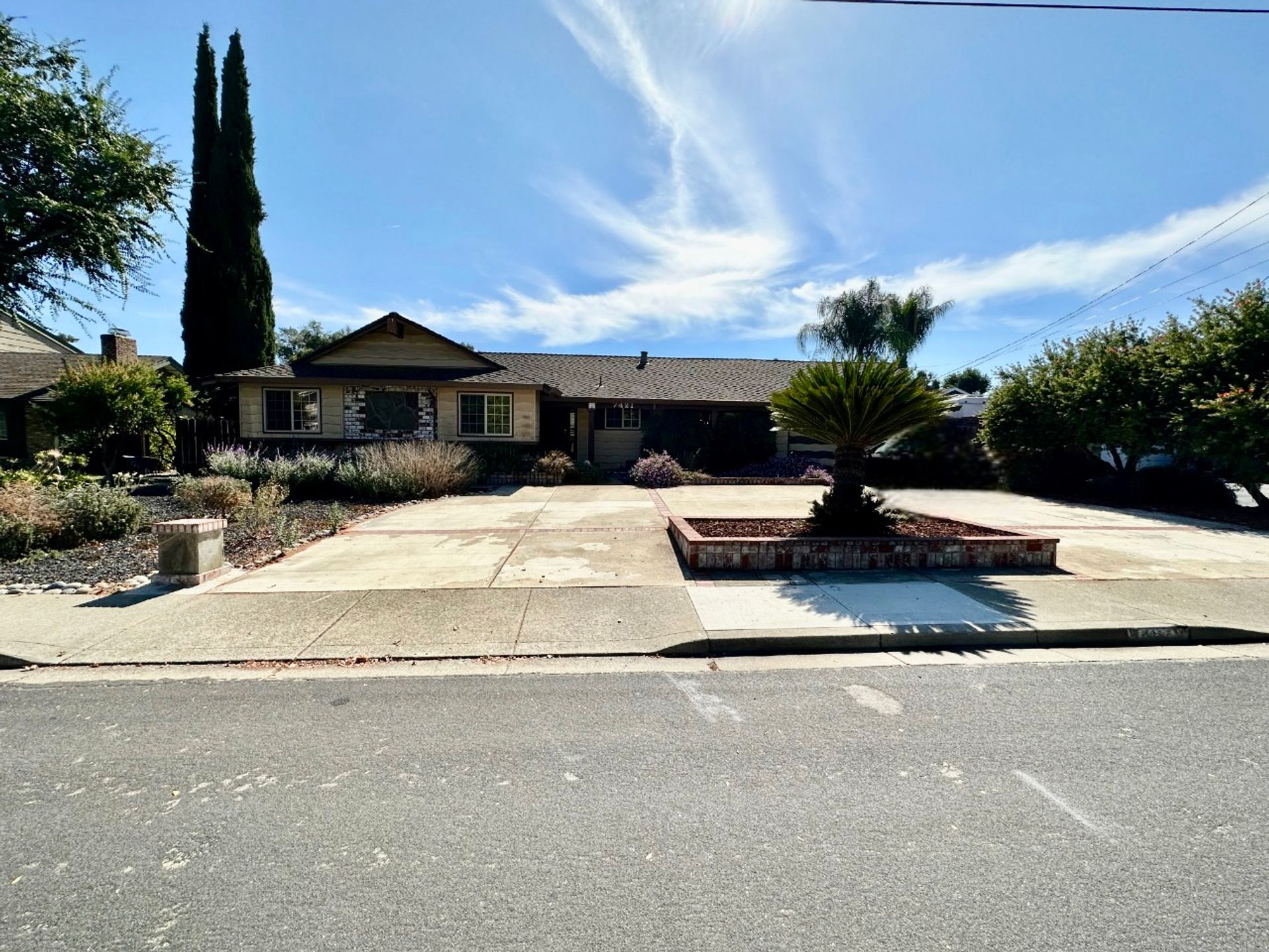 住宅 在 San Ramon, 7421 Sedgefield Avenue 10977245