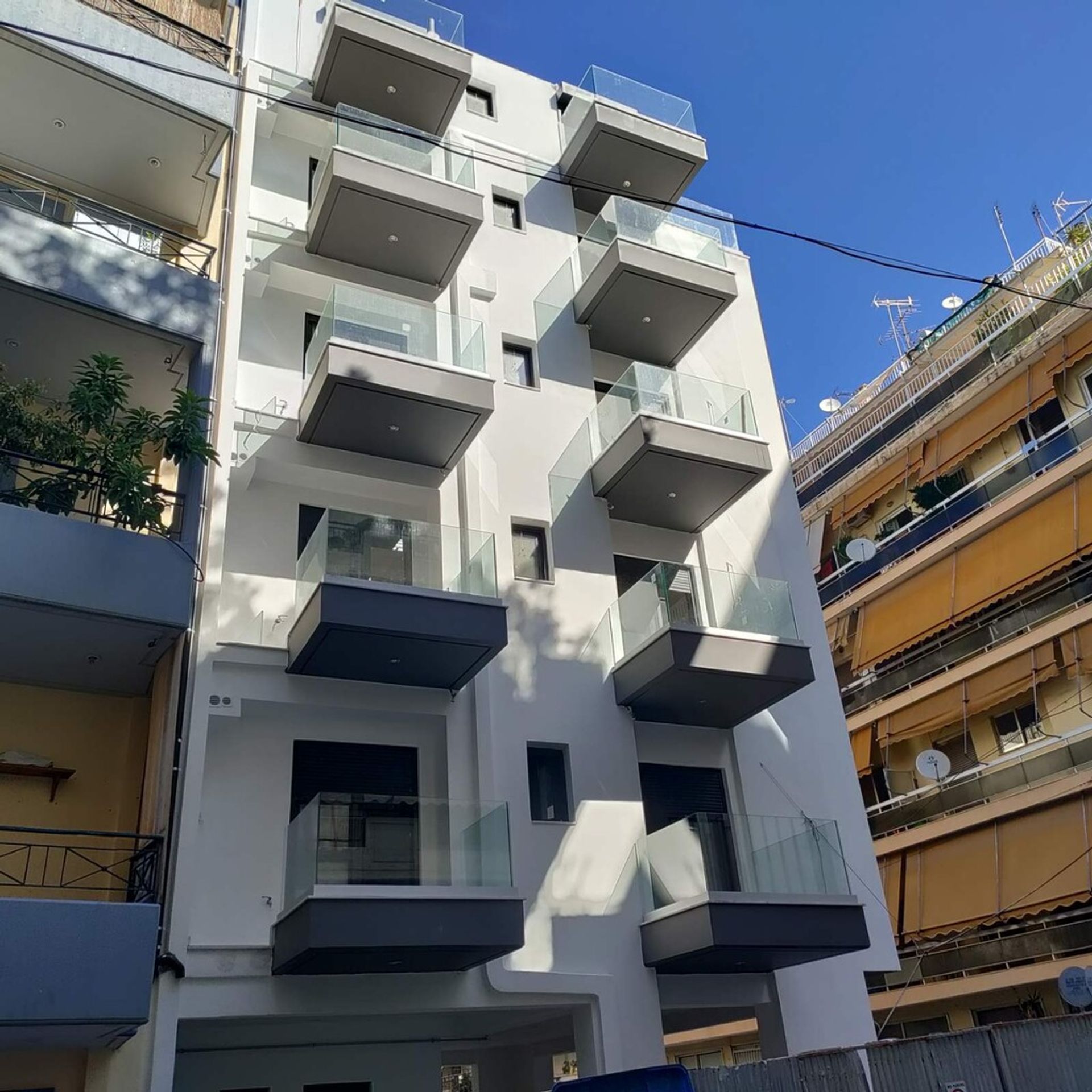 Condominio en dafni, Ático 10977361