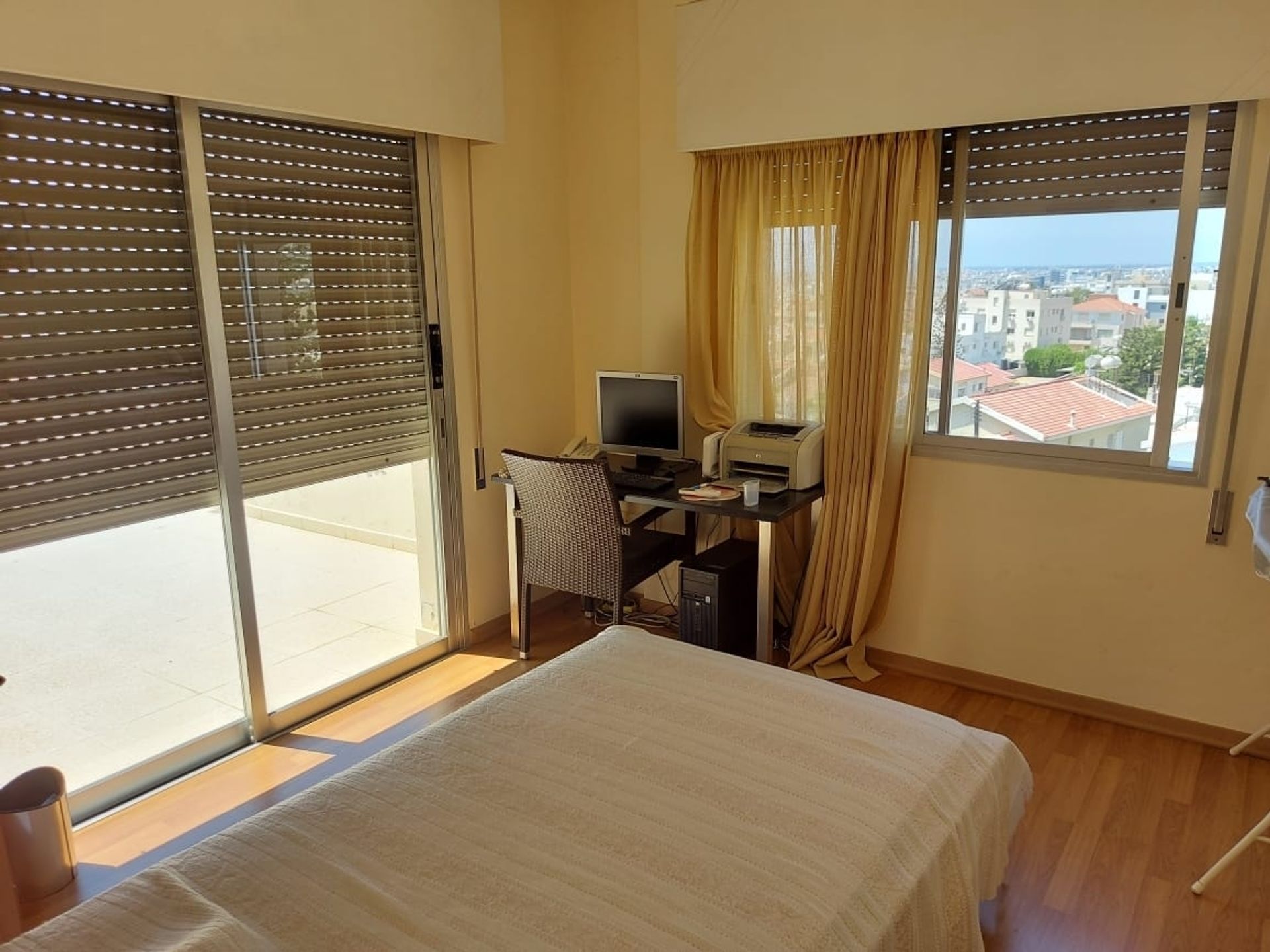 Condominium in Mesa Geitonia, Limassol 10978364