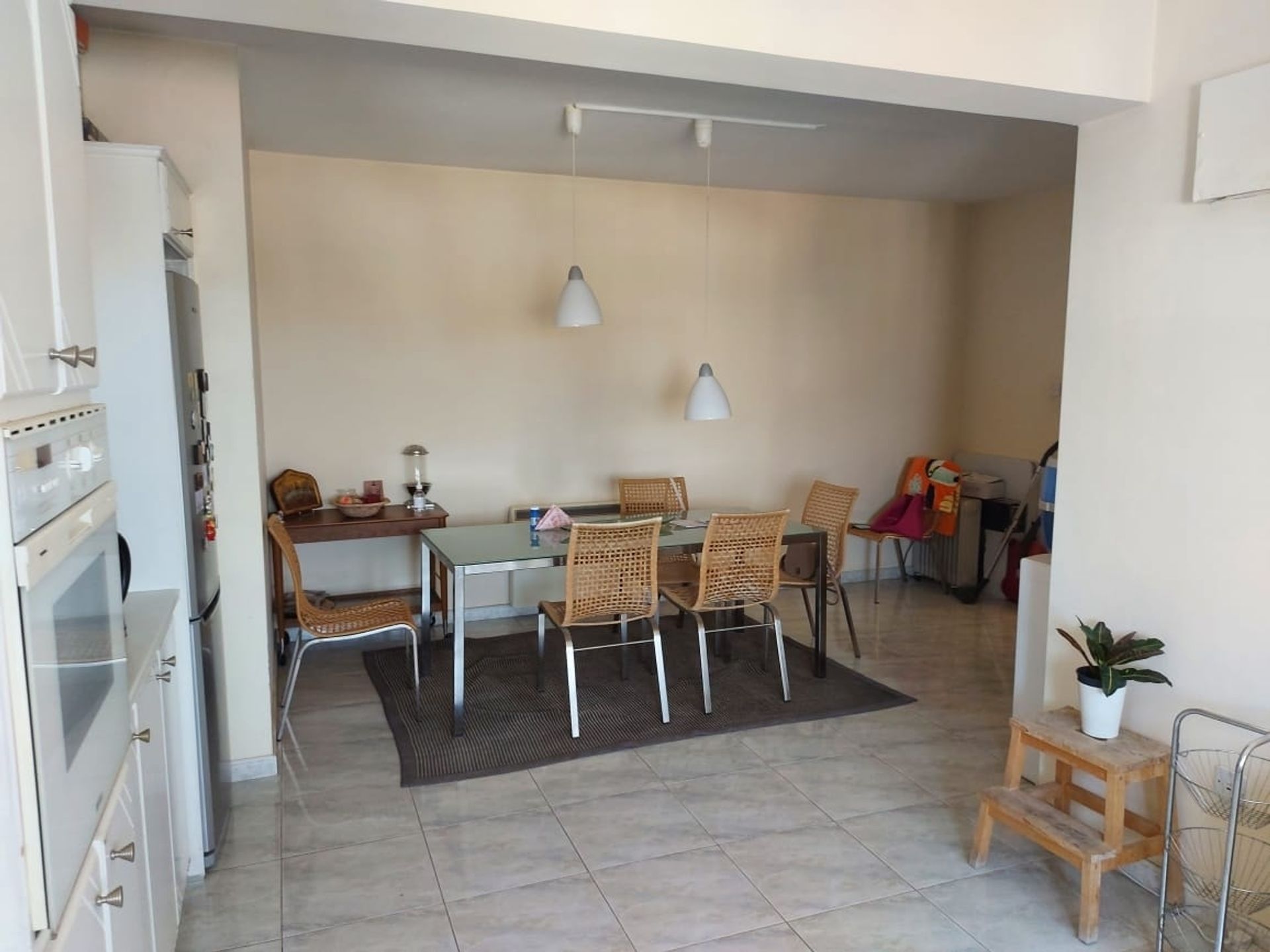 Condominium in Mesa Geitonia, Limassol 10978364