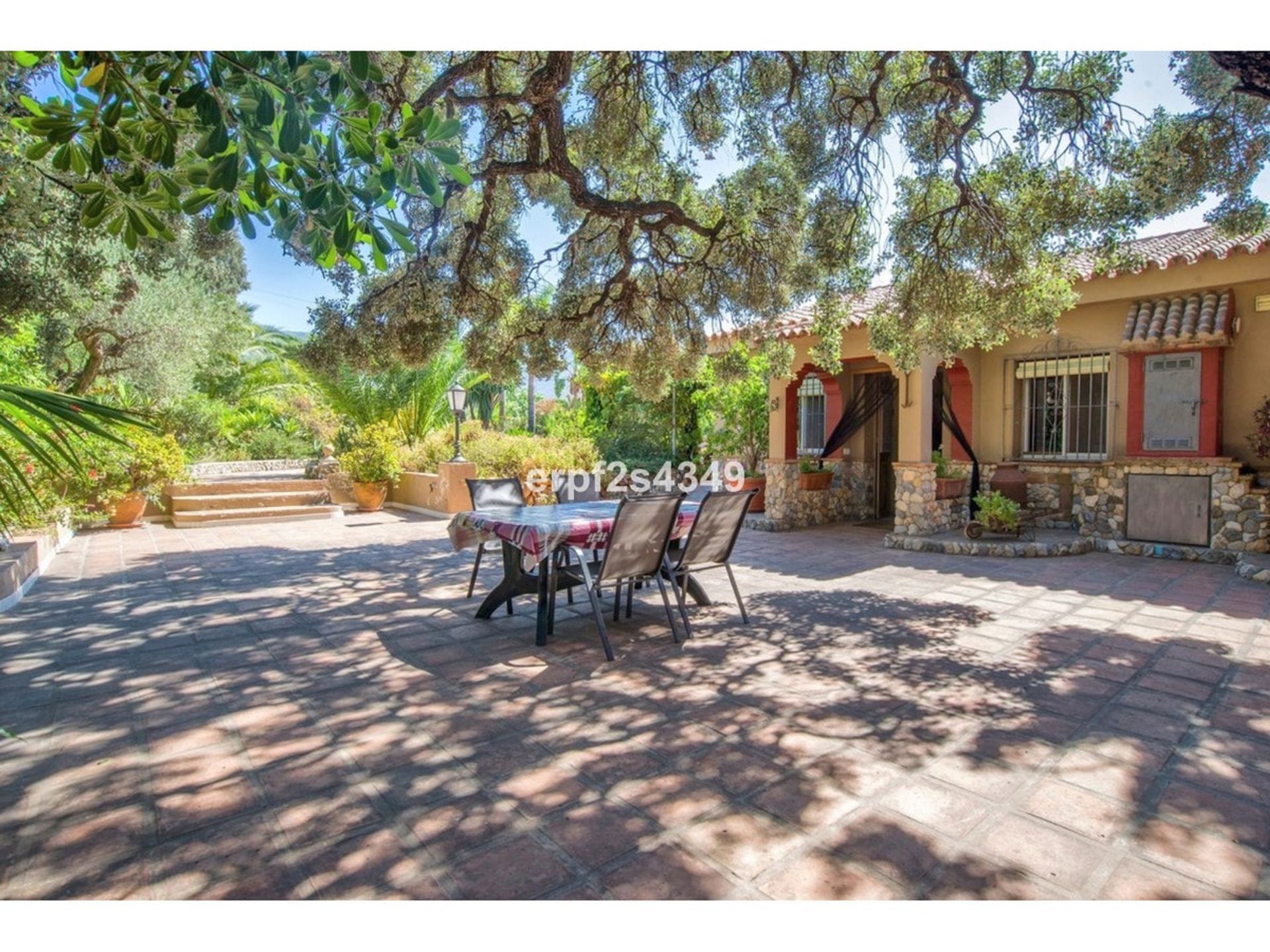 Casa nel Alhaurín el Grande, Andalucía 10978740