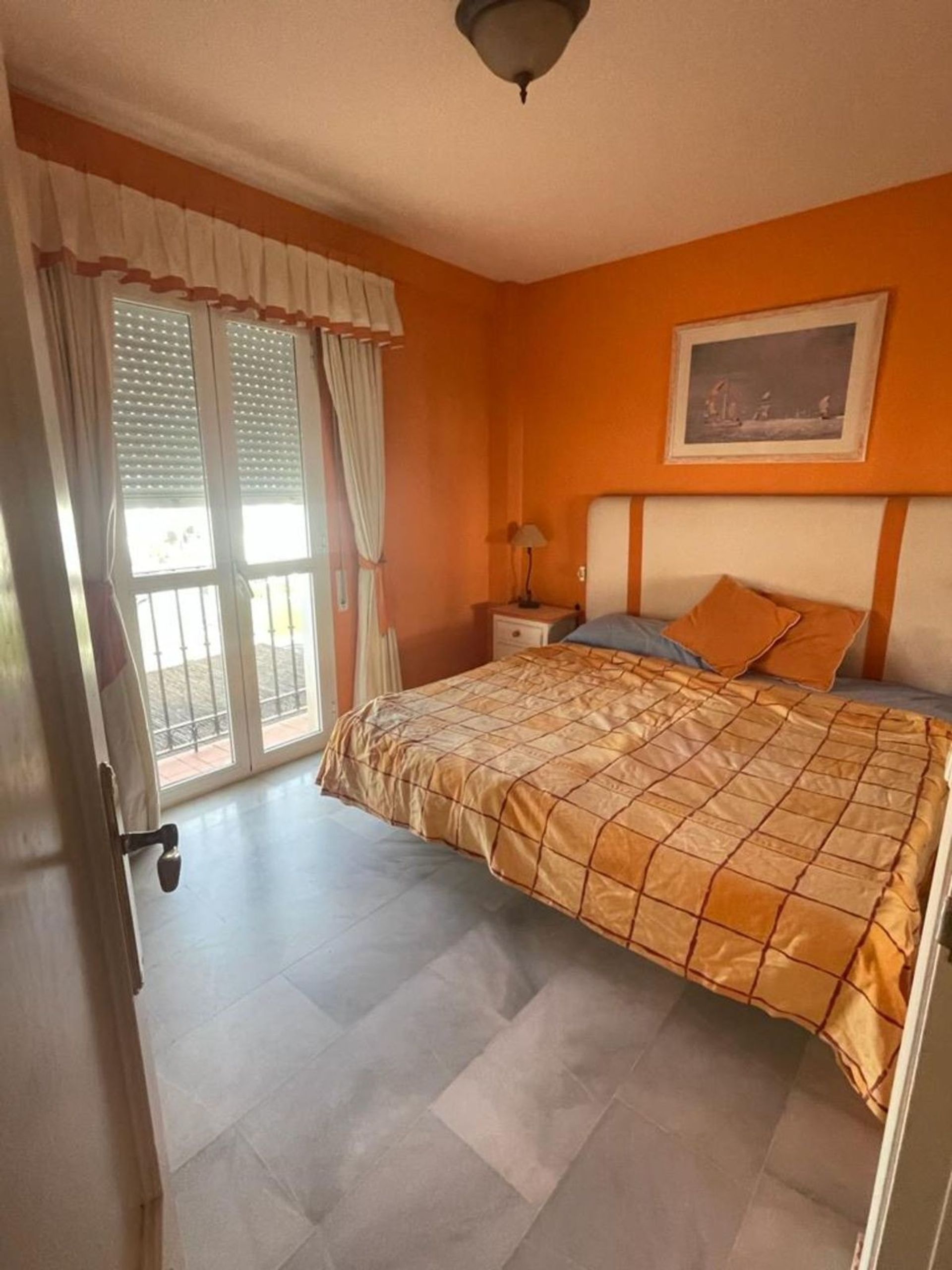 Condominium dans San Pedro de Alcántara, Andalousie 10979906