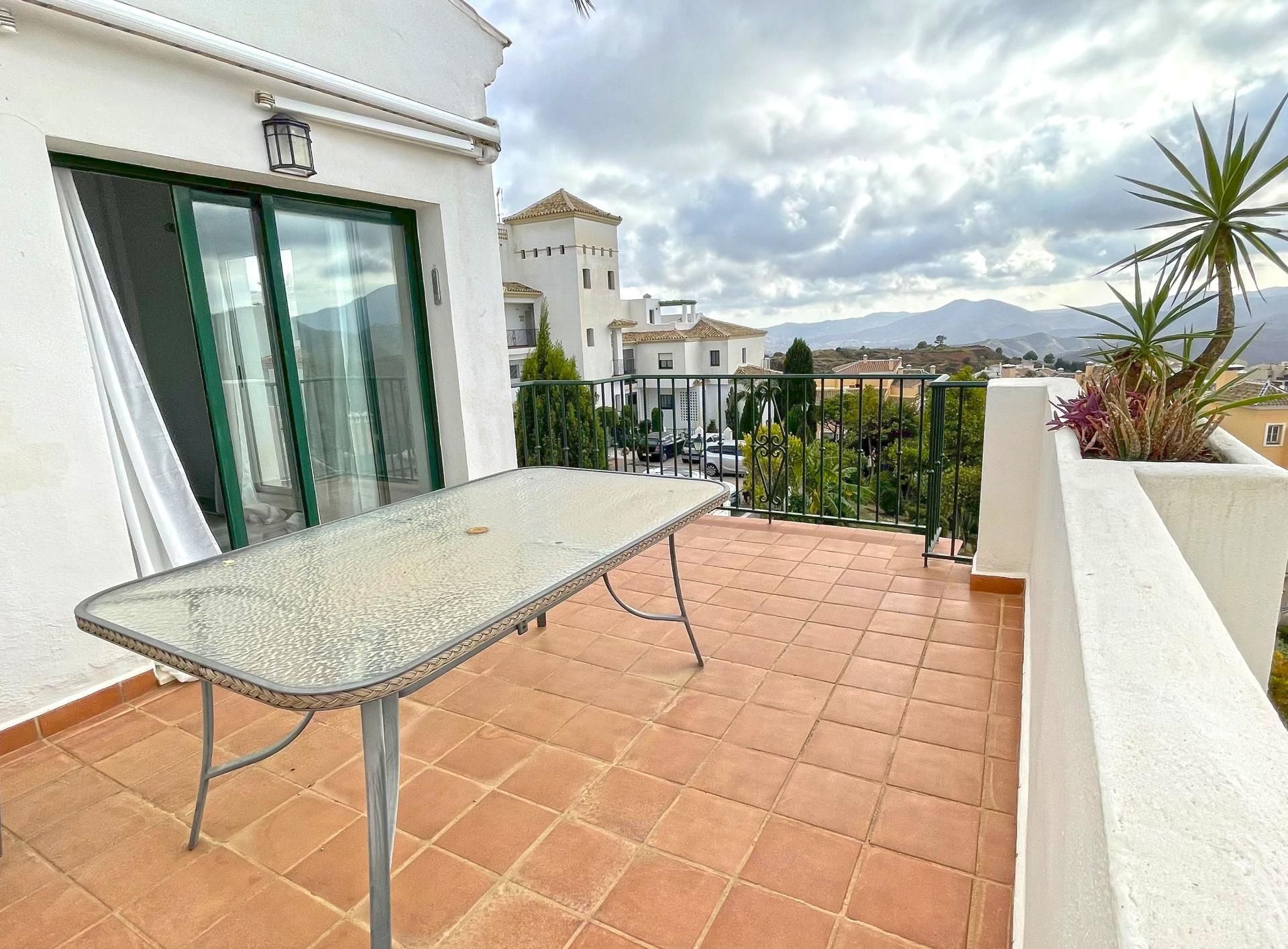 Condominium in Alhaurin el Grande, Andalusia 10979972