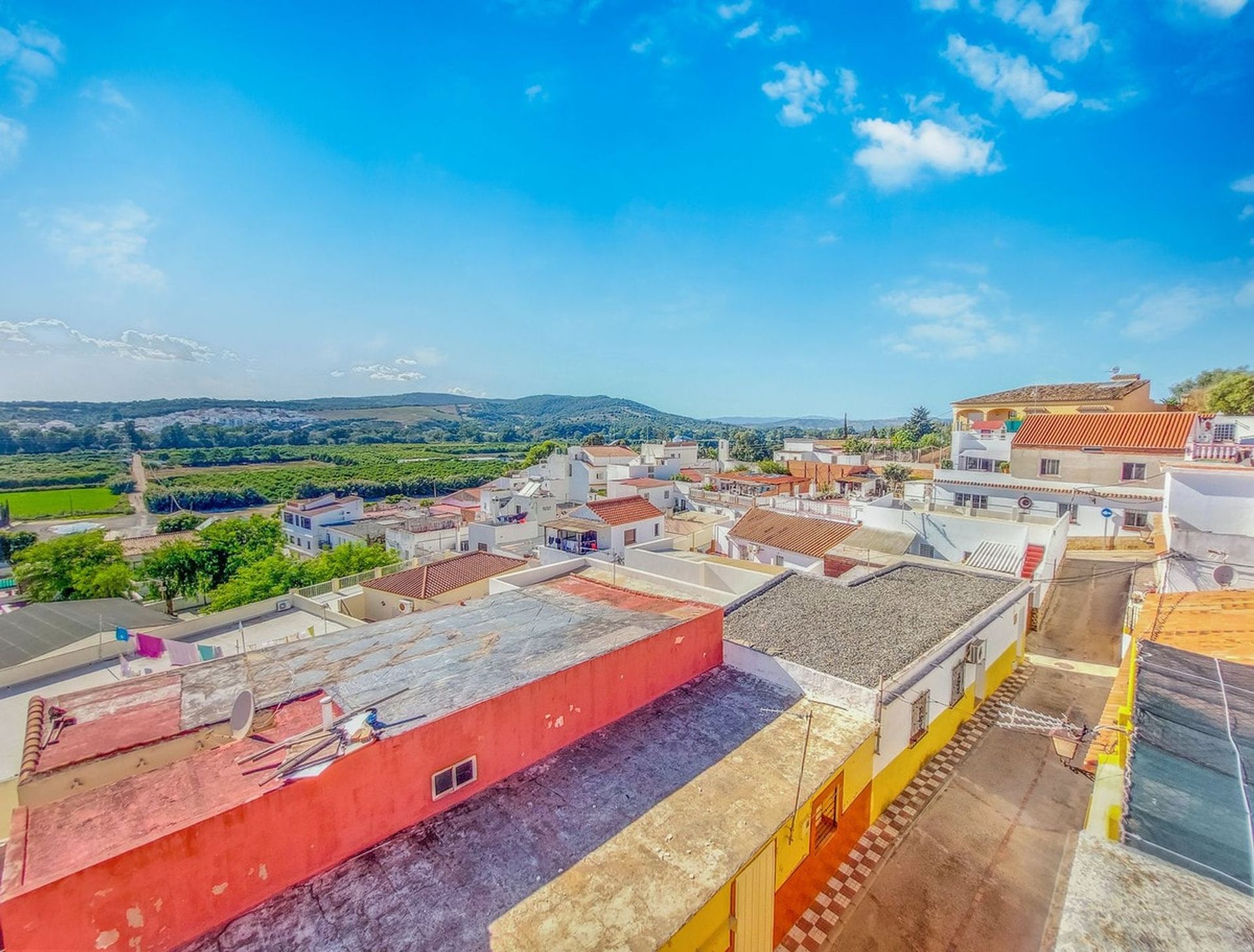 Talo sisään San Enrique de Guadiaro, Andalucía 10980168