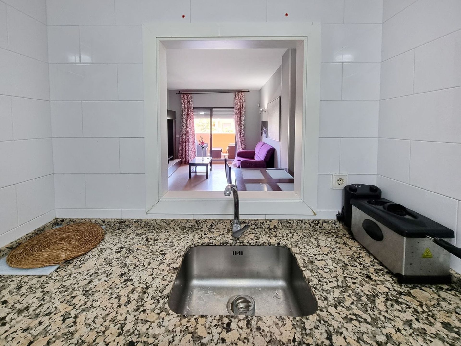 Condominium in Castillo de Sabinillas, Andalusië 10980955