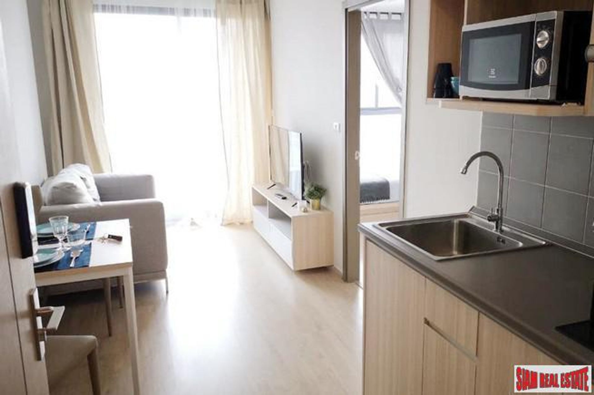 Condominio nel Divieto di Khlong Samrong, Samut Prakan 10981349