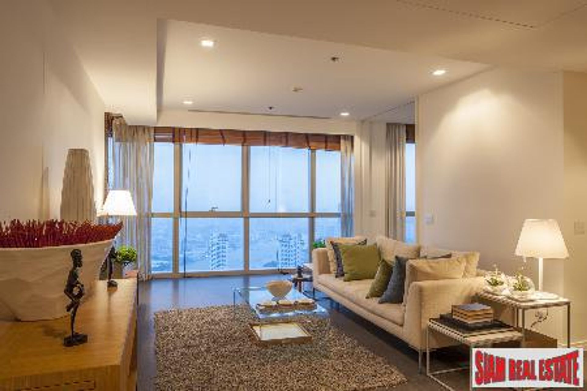 Condominium in Bang Rak, Krung Thep Maha Nakhon 10981434