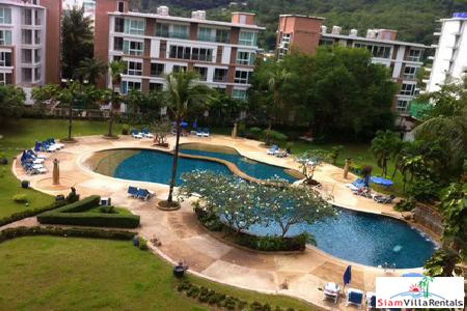 Condominium dans Pa Tong, Phuket 10981539