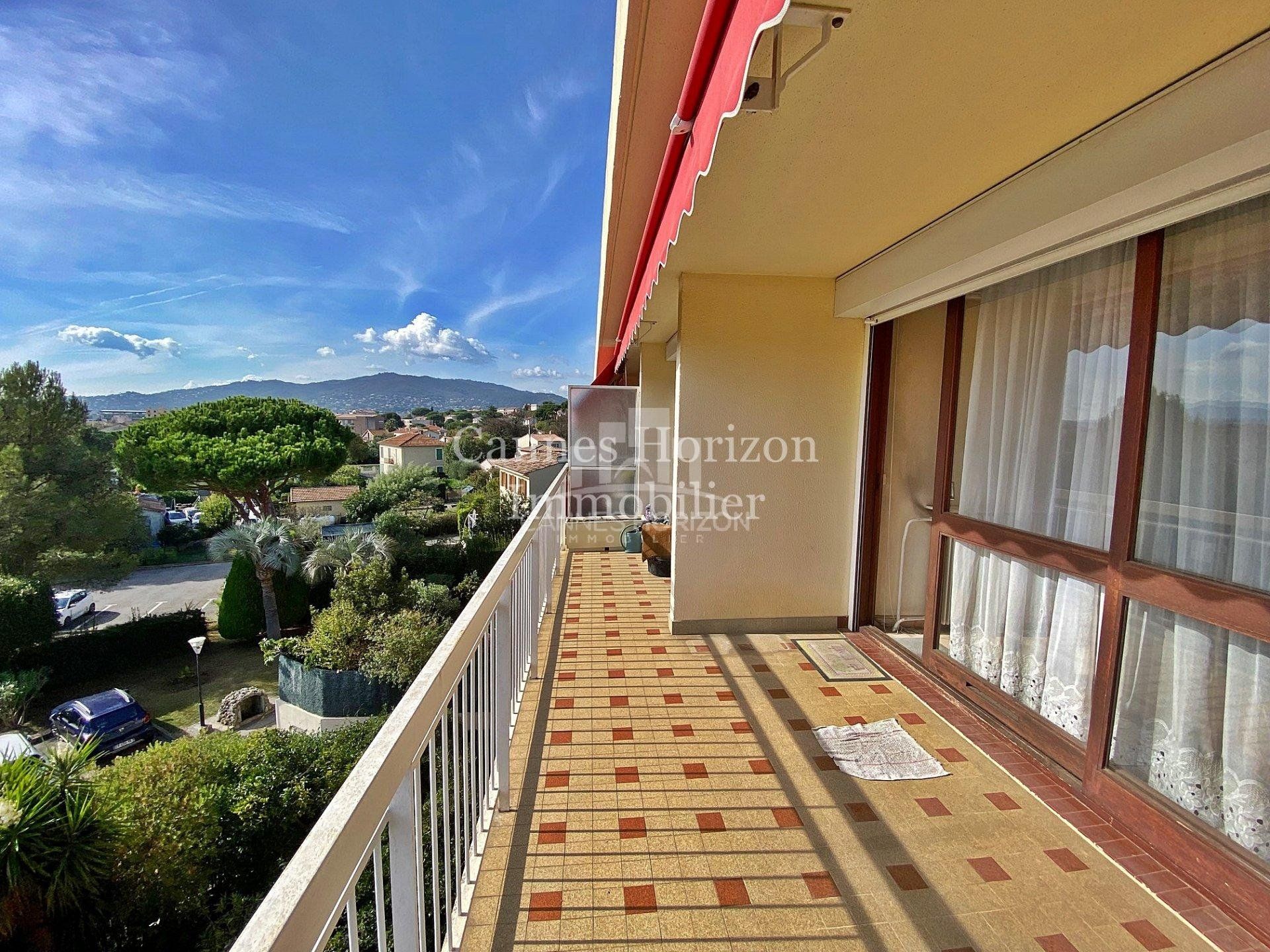 Κατοικητικός σε Cannes-la-Bocca, Alpes-Maritimes 10981705