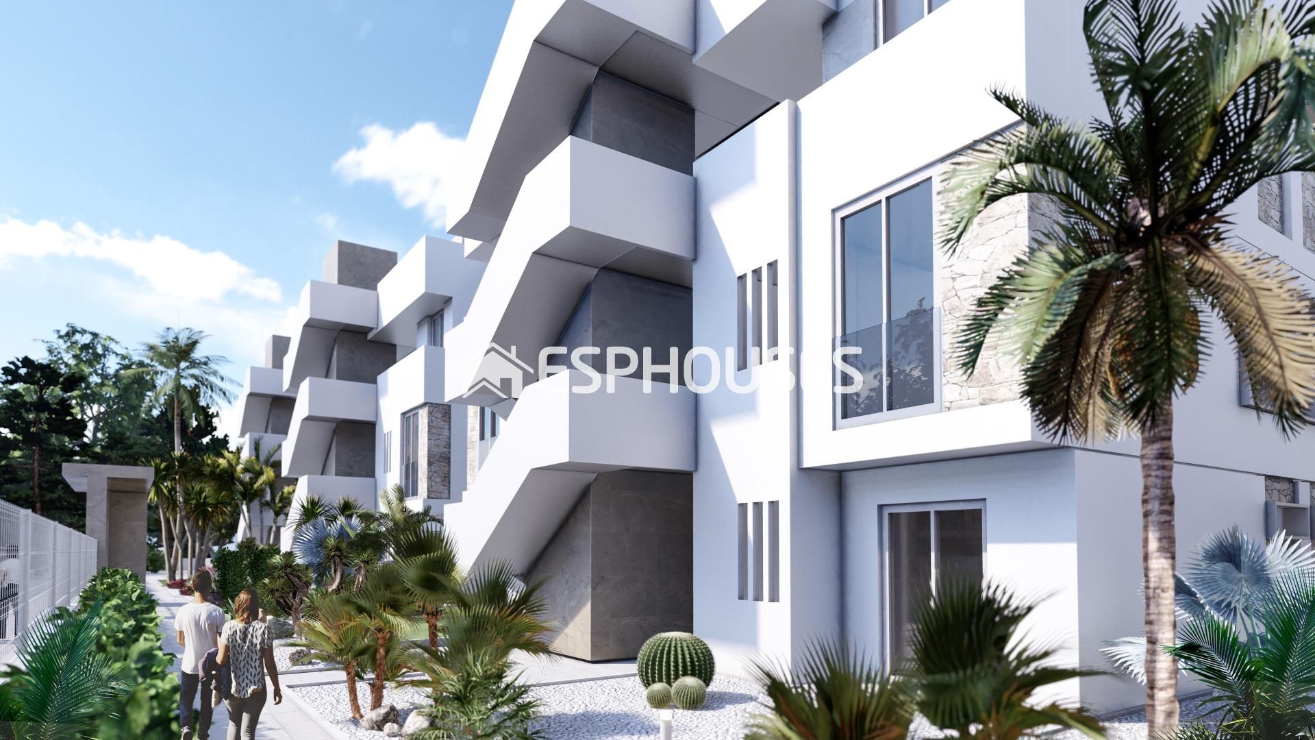 Condominium in Guardamar del Segura, Comunidad Valenciana 10982201