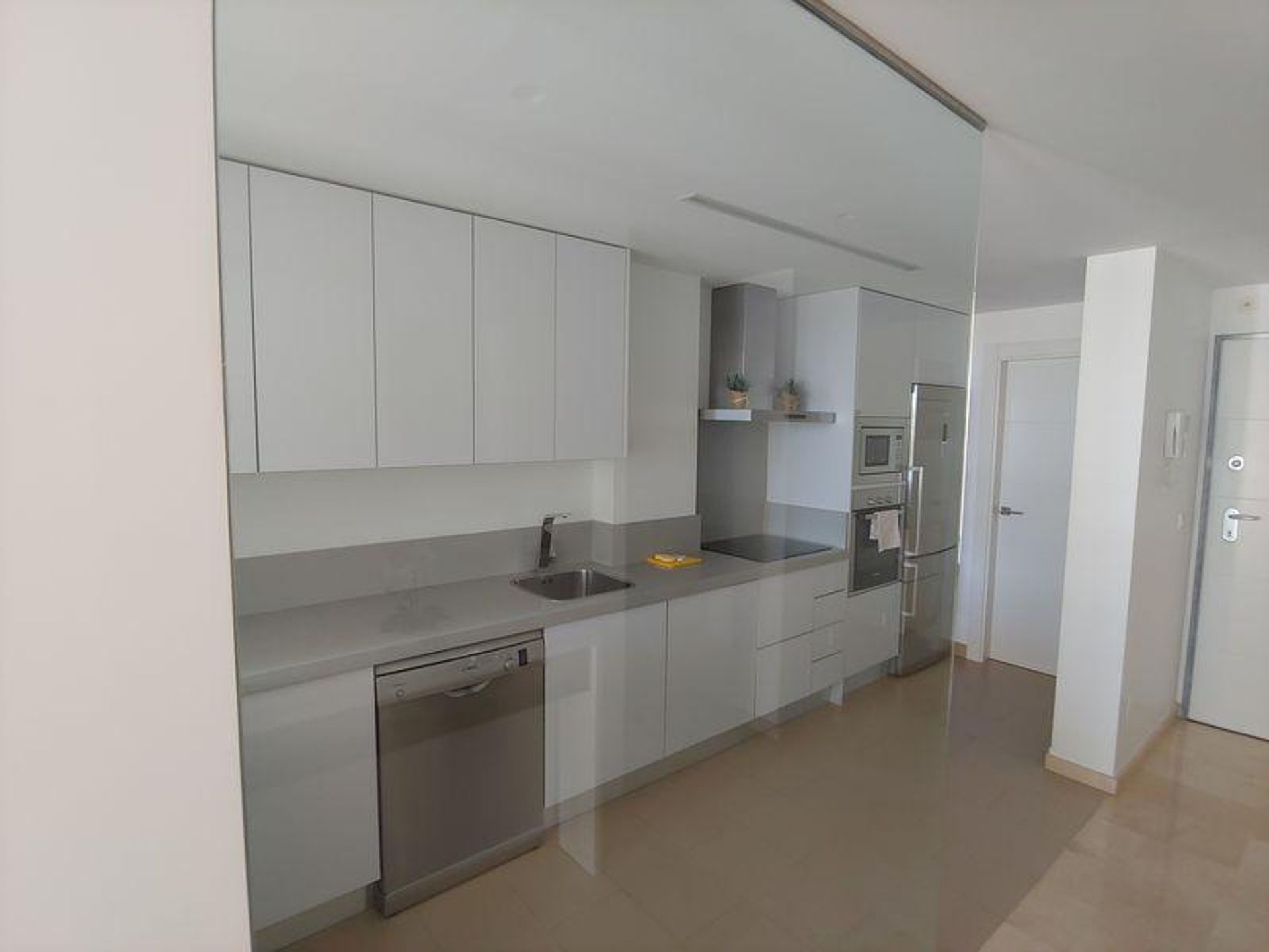 Condominium dans Villajoyosa, Comunidad Valenciana 10983681