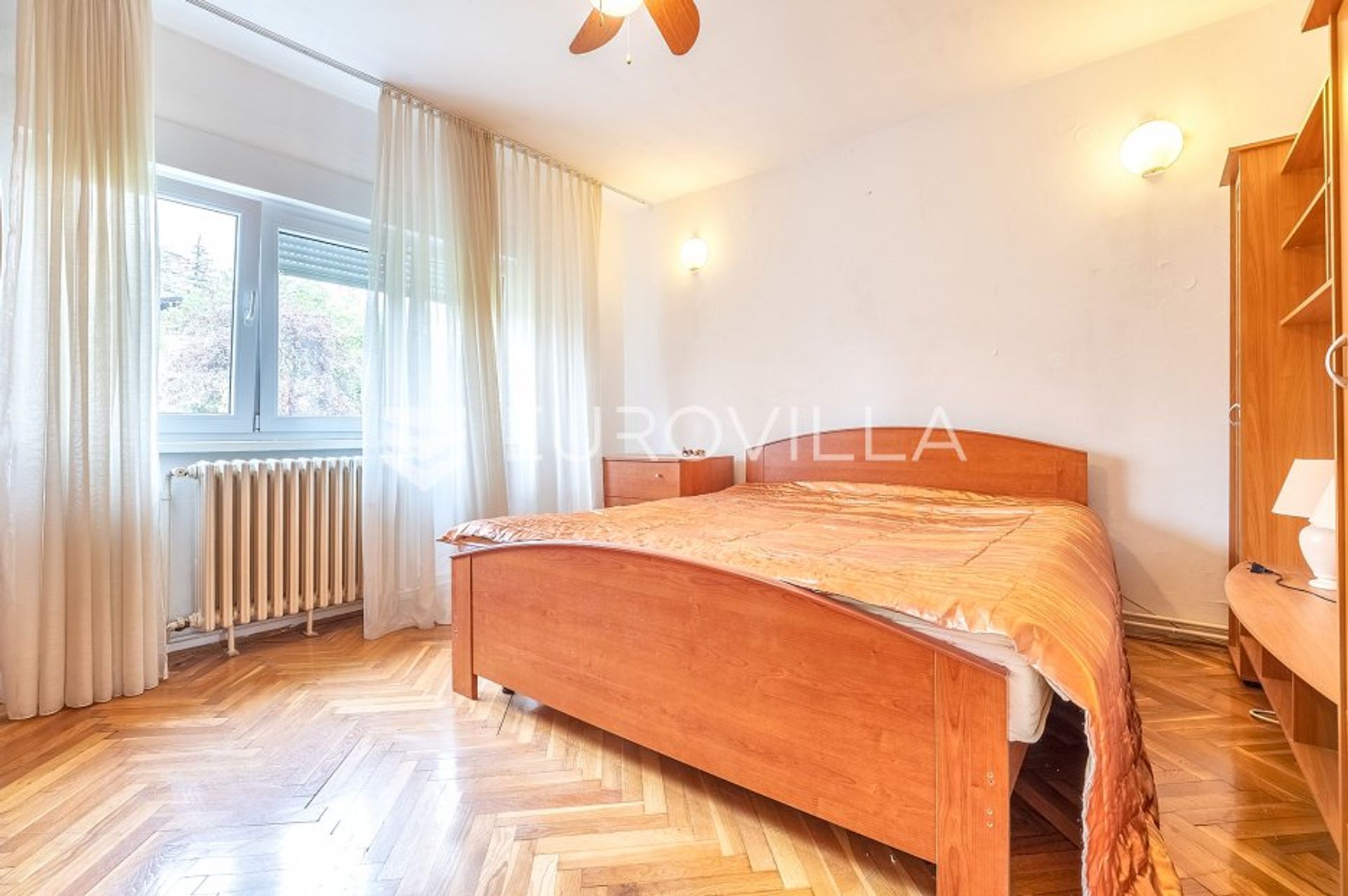 casa en Bijenik, Zagreb, Graduado 10983711