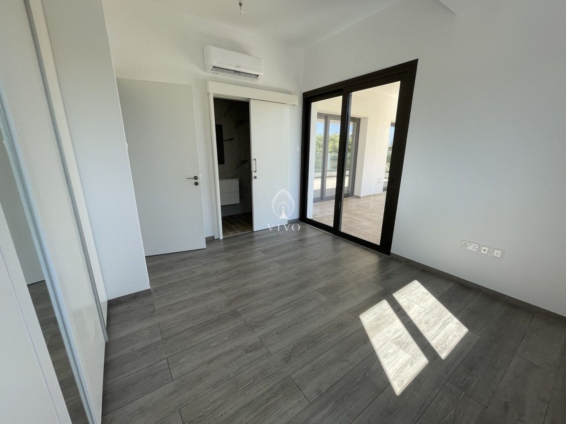 Condominium in Germasogeia, Limassol 10985764