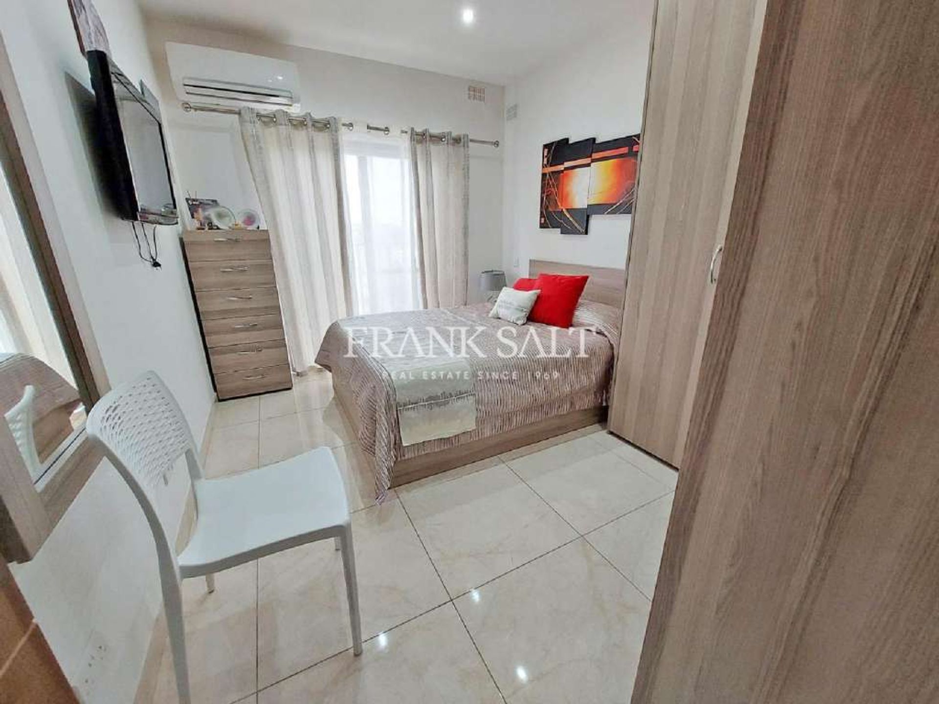 Condominio en Qormi, Qormi 10988062