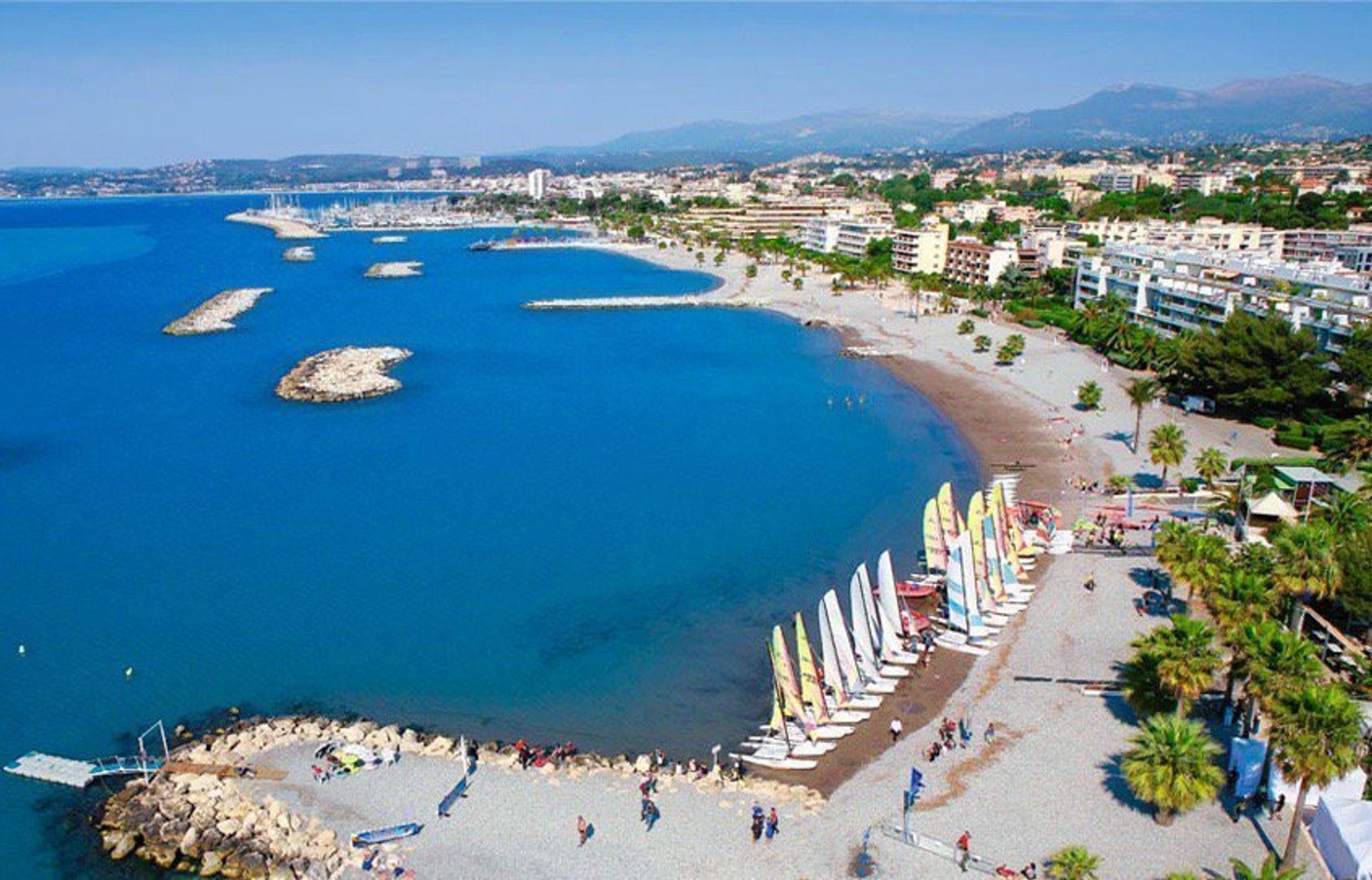 Кондоминиум в Cagnes-sur-Mer, Provence-Alpes-Côte d'Azur 10988095