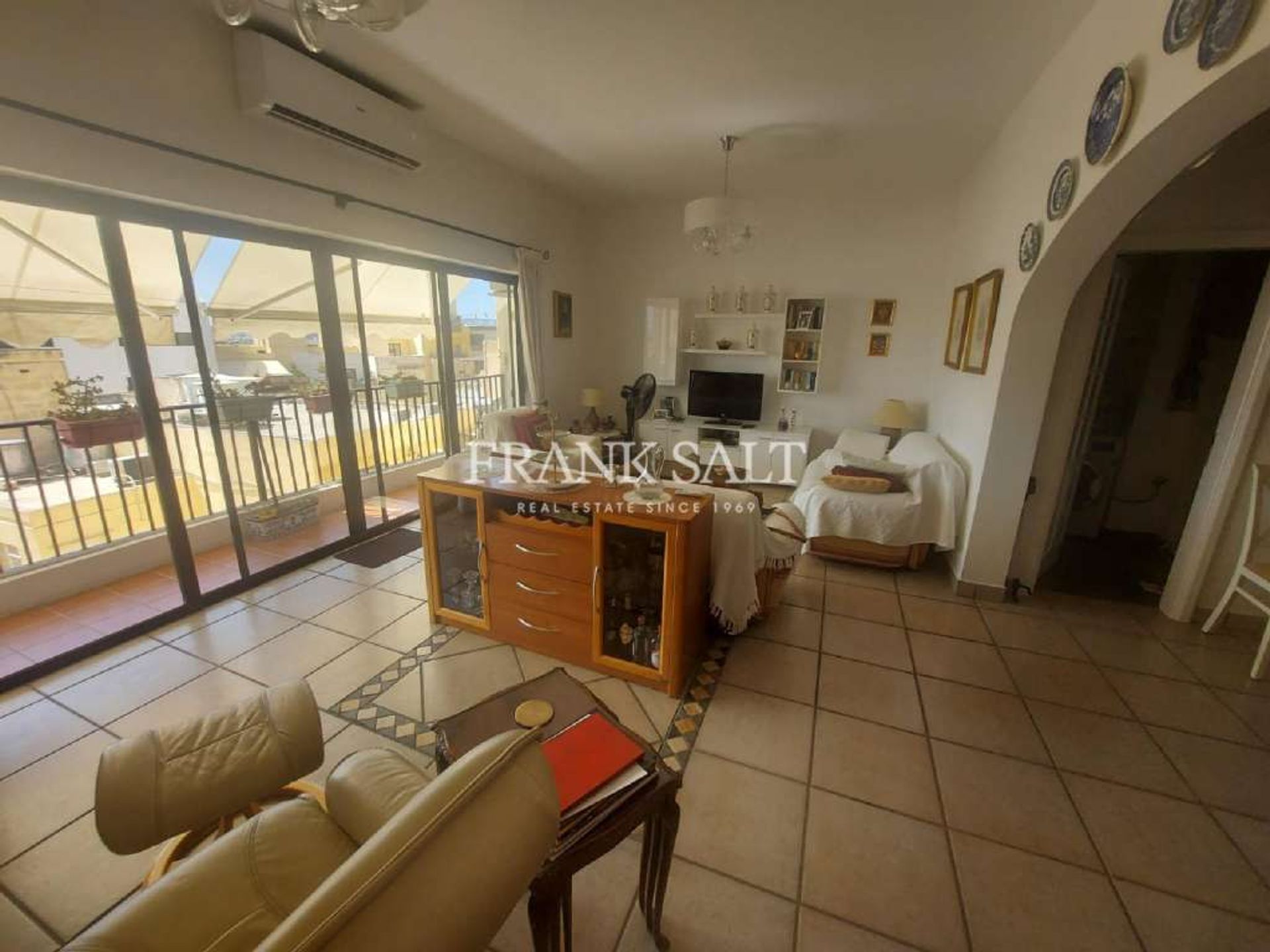 Condominium in San Giljan, San Giljan 10988175