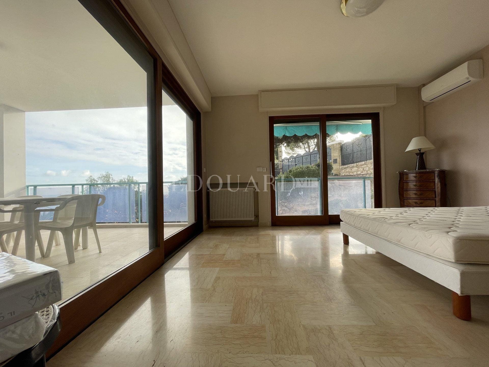 Haus im Roquebrune-Cap-Martin, Provence-Alpes-Côte d'Azur 10988190