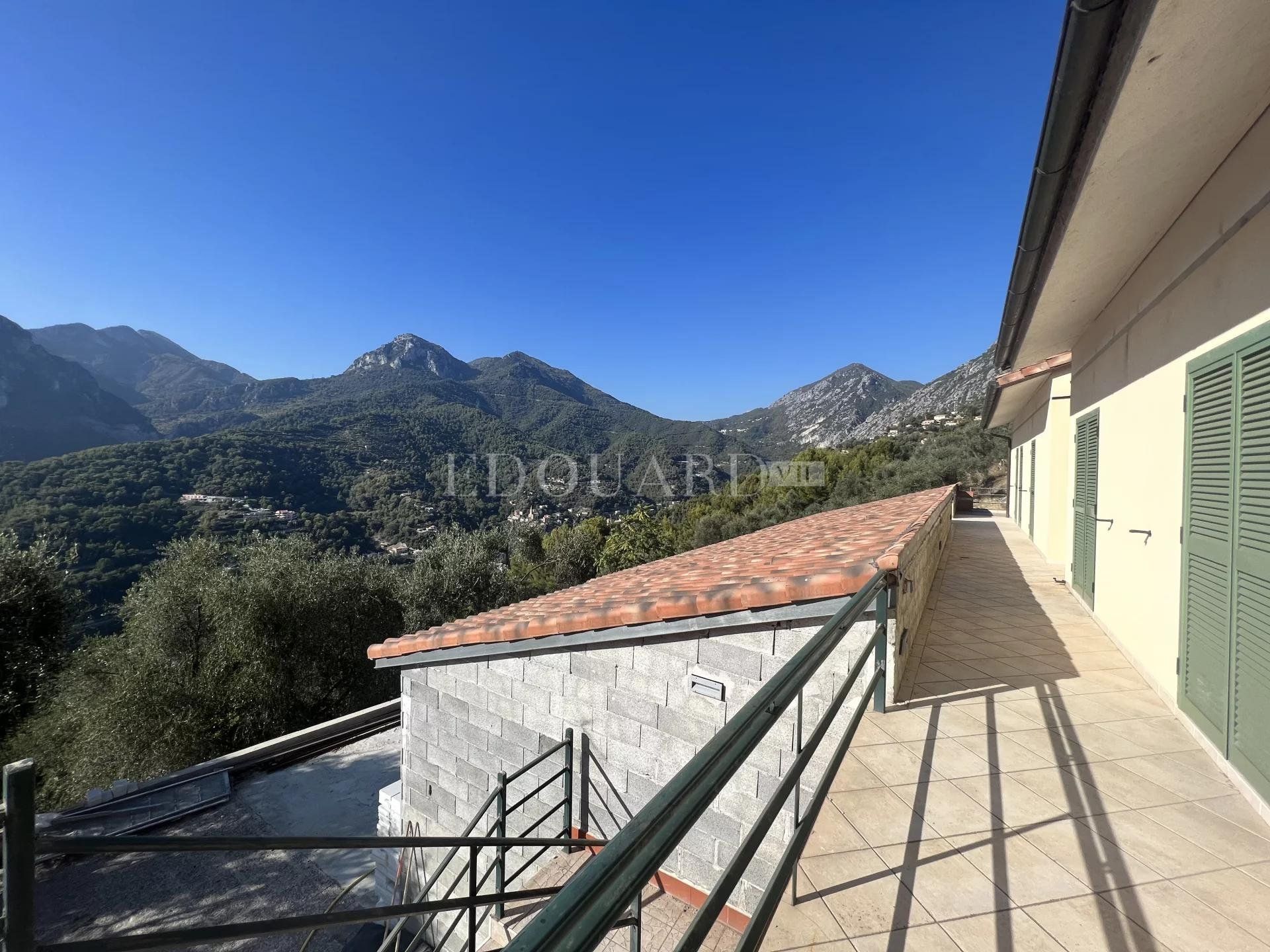 Будинок в Castellar, Provence-Alpes-Côte d'Azur 10988194