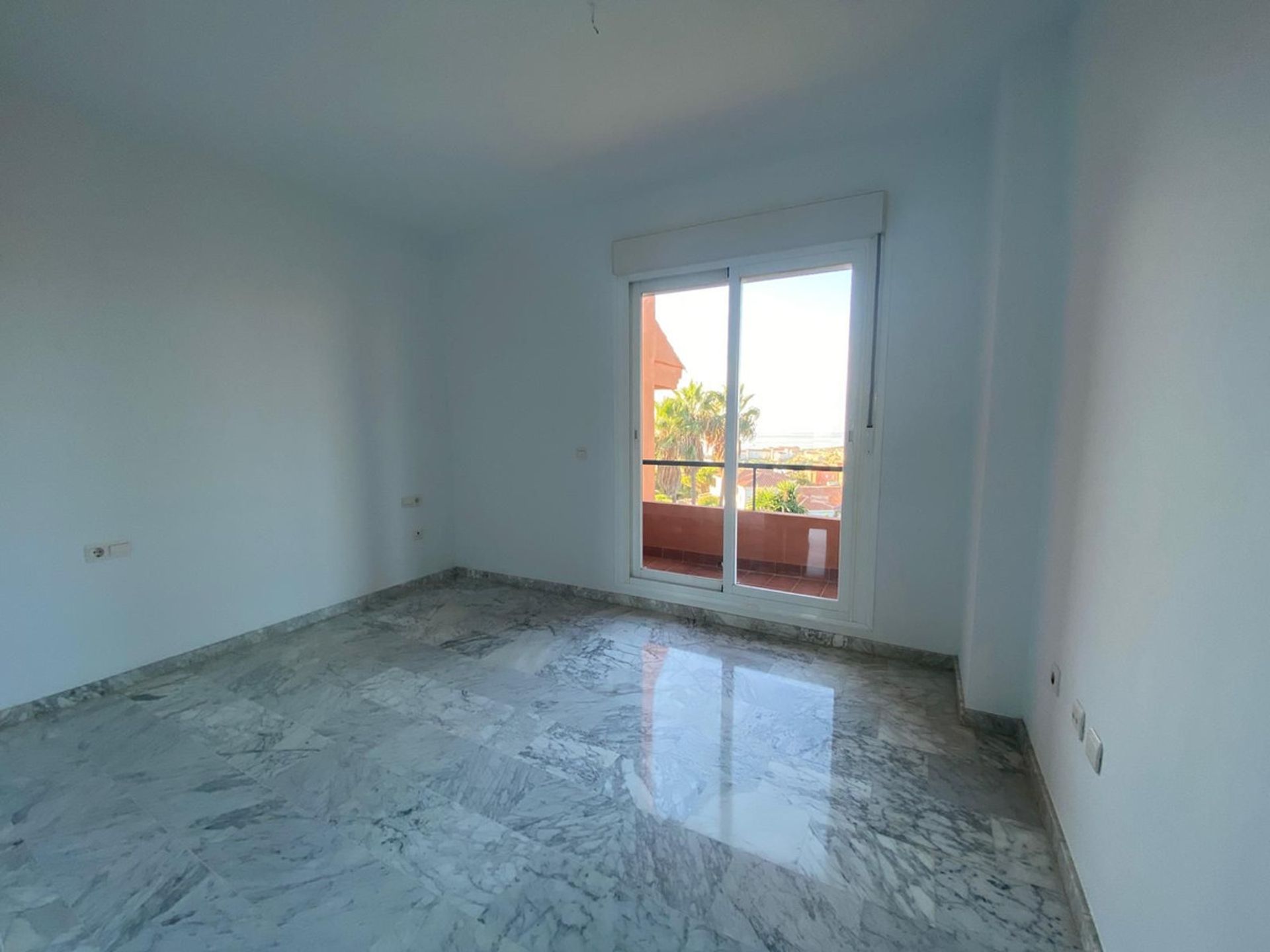 Condominio nel Manilva, Andalucía 10988333