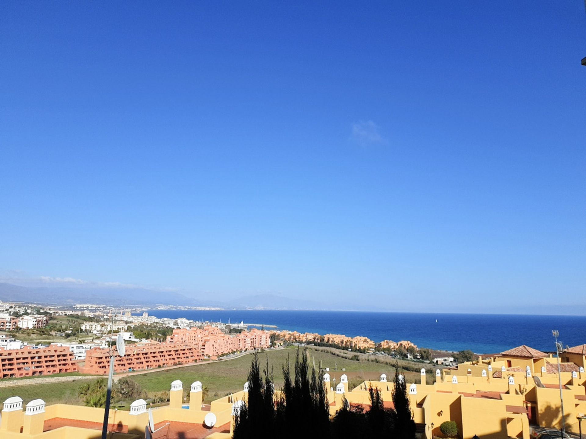 عمارات في Puerto de la Duquesa, Andalusia 10988360