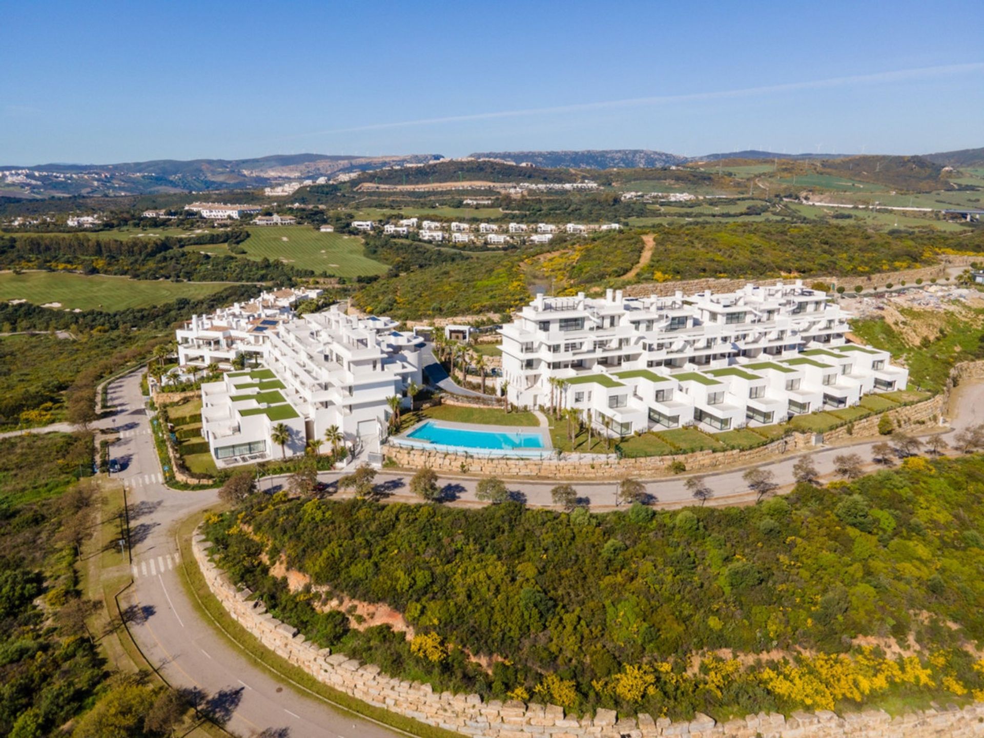 Condominium in Casares, Andalusia 10988383