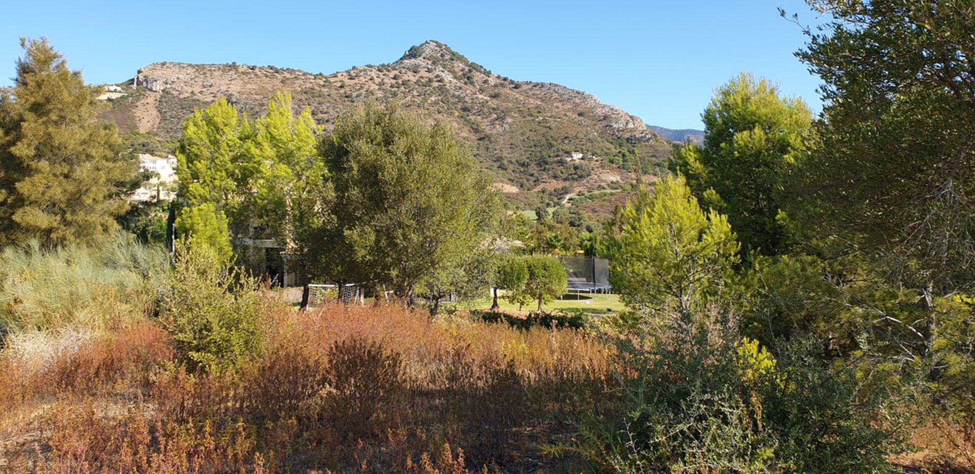 Terra no Benahavís, Andalusia 10988396