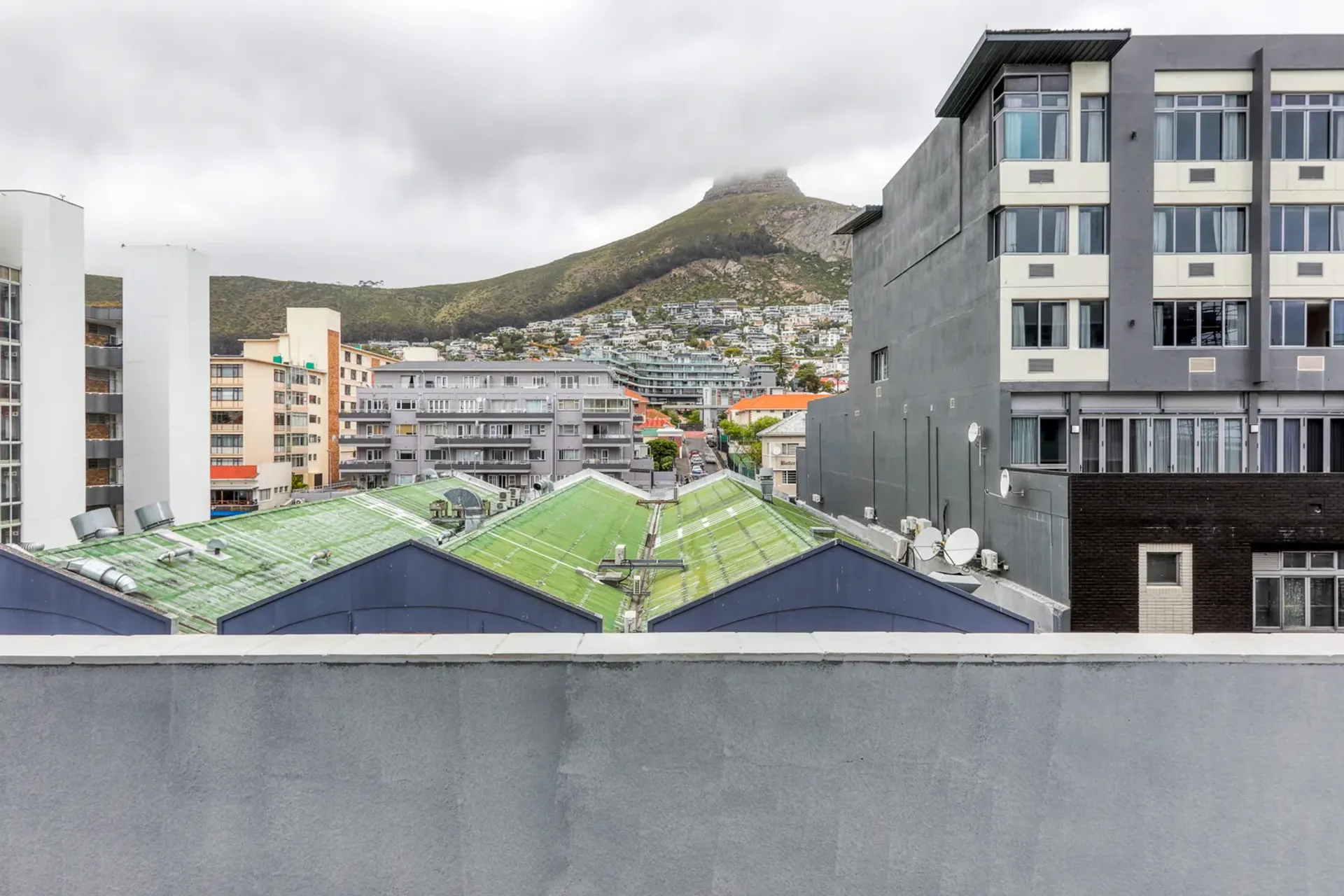 Condominium in Cape Town, 305 Beach Road 10990663