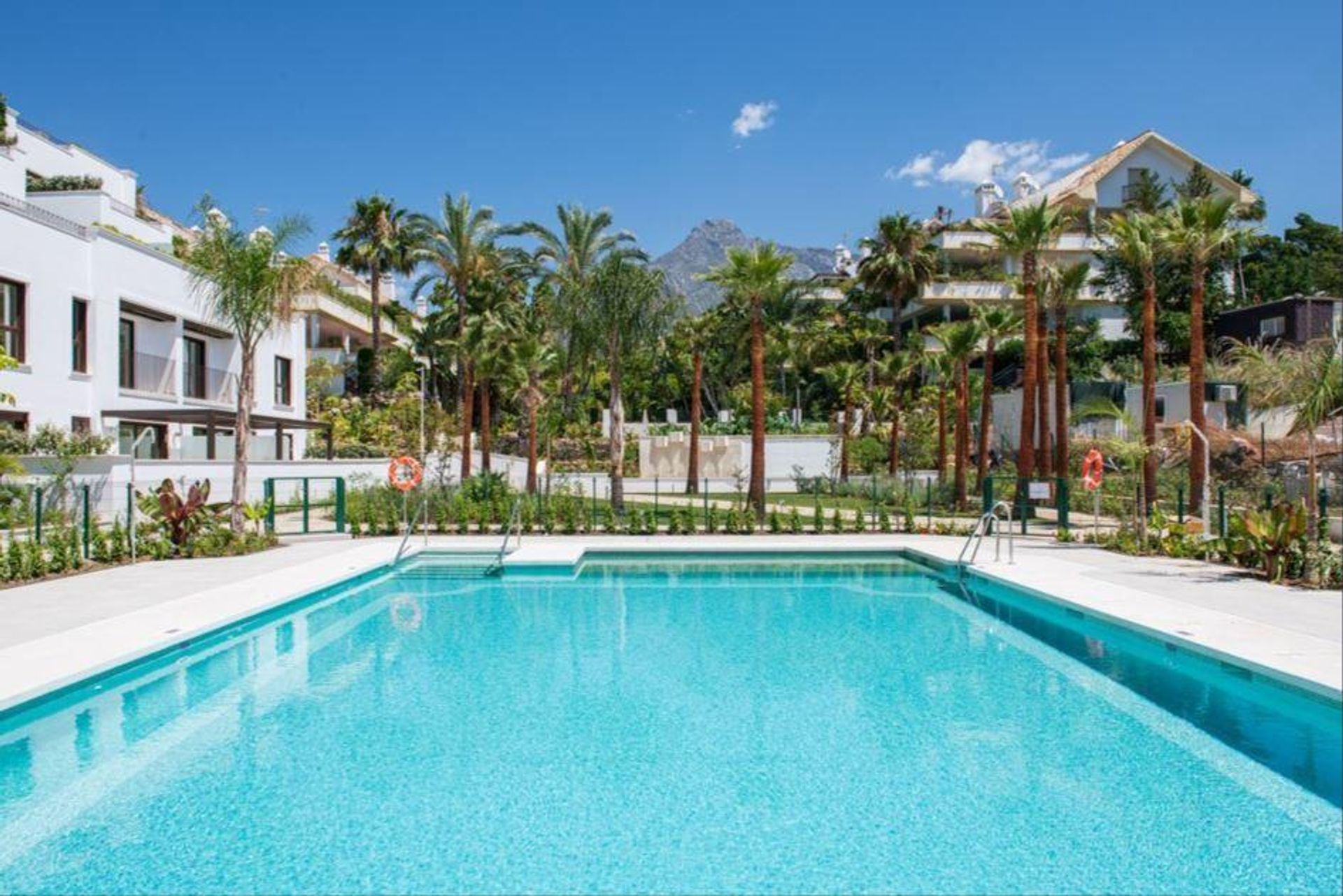 Condominio nel Marbella, Andalucía 10991238