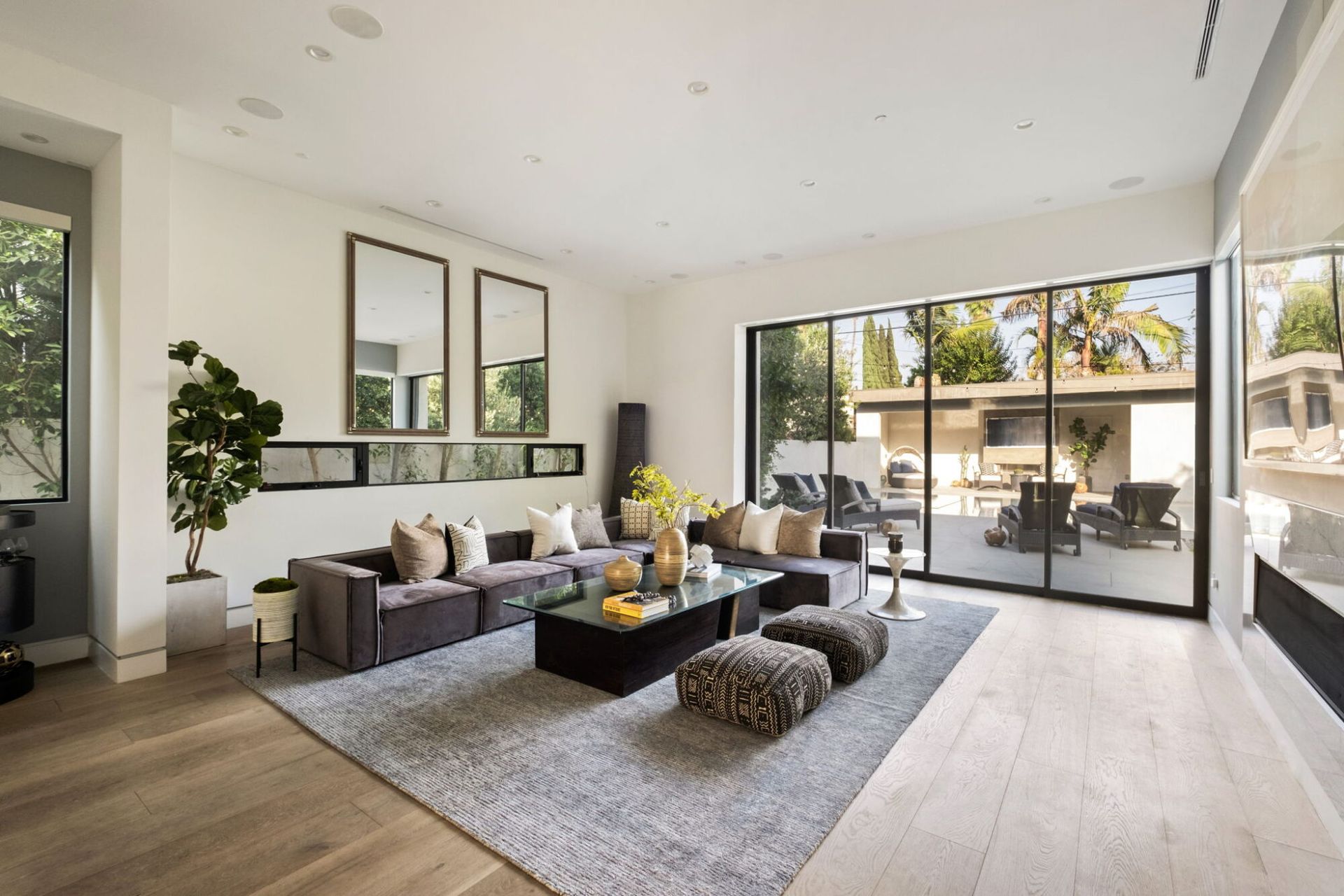 House in West Hollywood, California 10991665