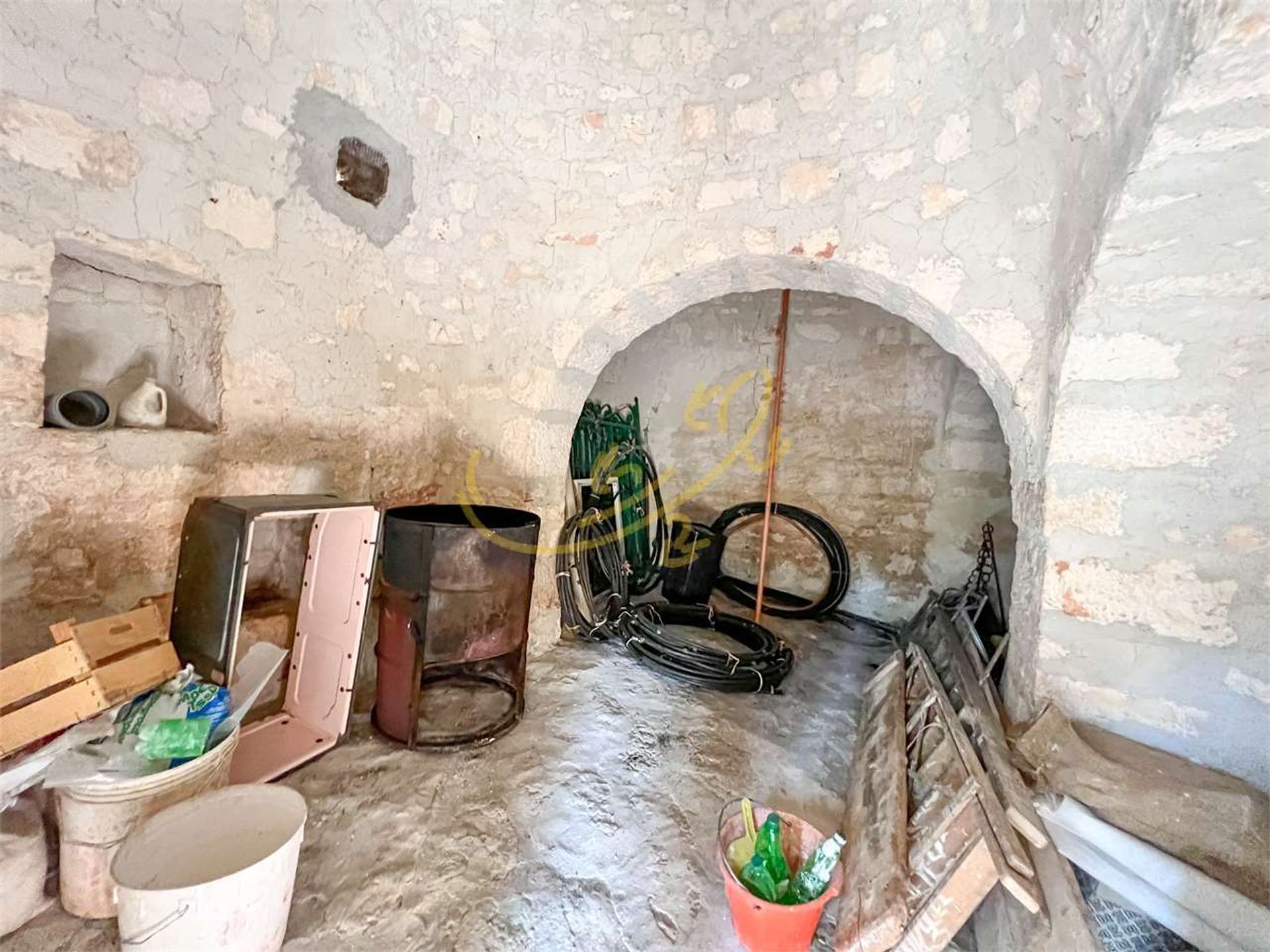 Talo sisään Locorotondo, Puglia 10991779