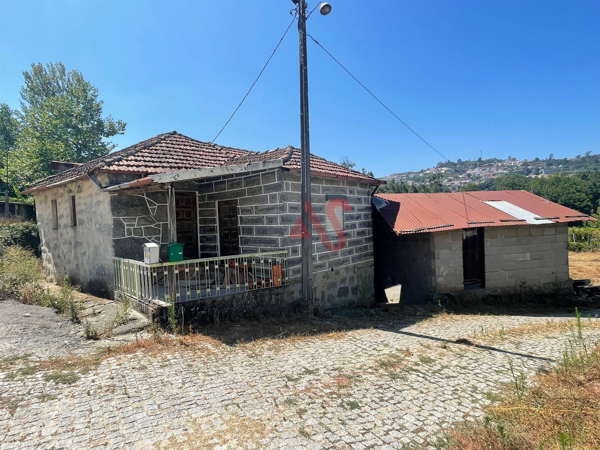 rumah dalam Sernande, Porto 10992009