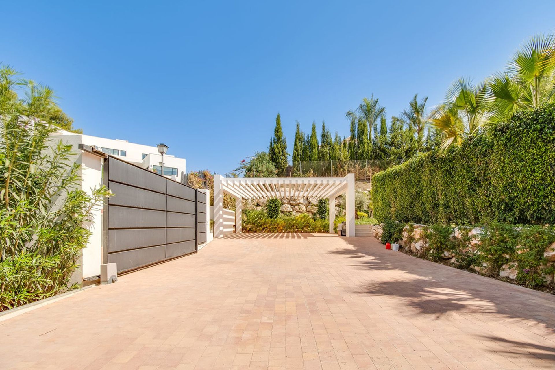 Haus im Marbella, Andalucía 10992265