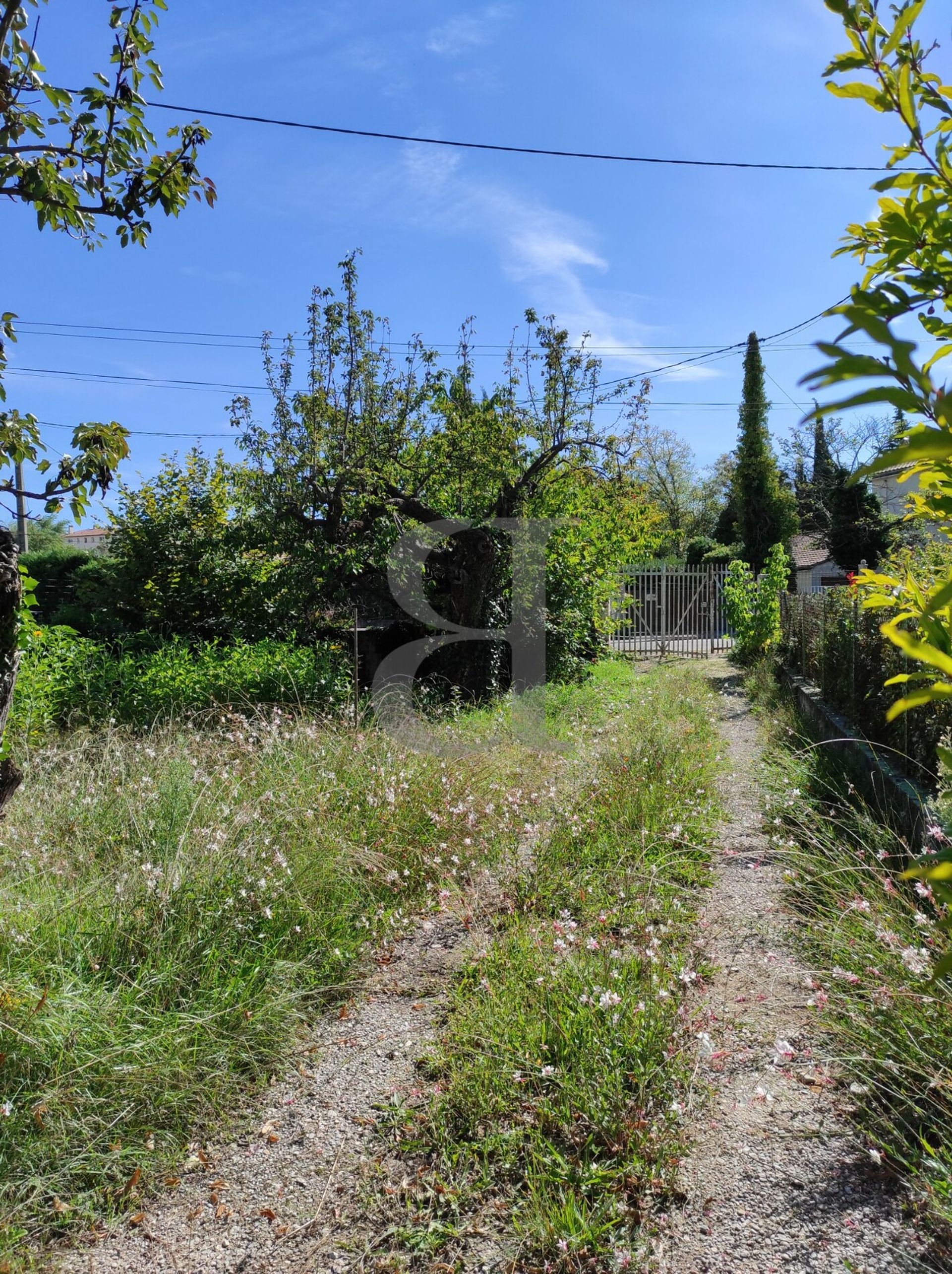 σπίτι σε Valréas, Provence-Alpes-Côte d'Azur 10992280