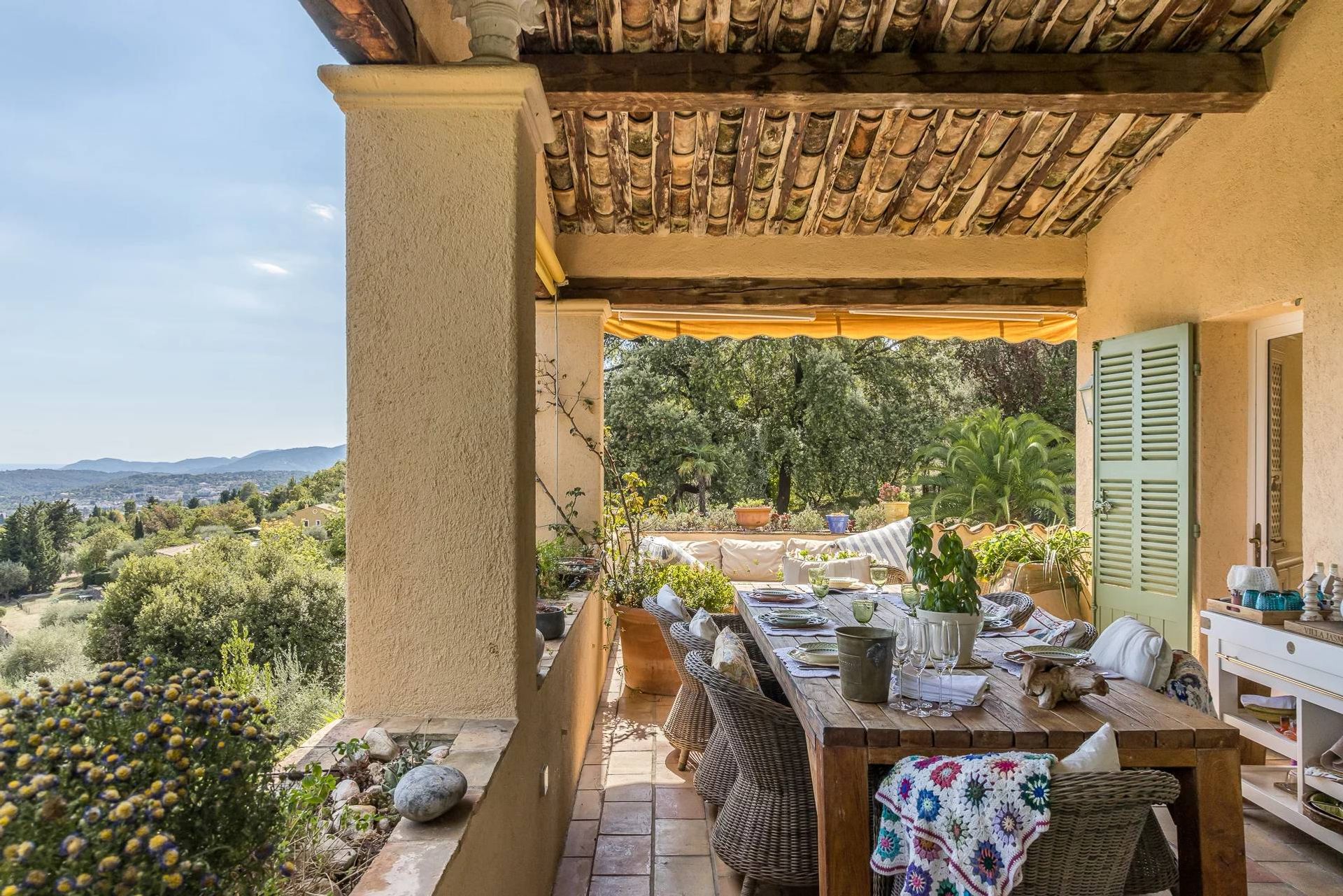 Hus i Grasse, Provence-Alpes-Côte d'Azur 10992284