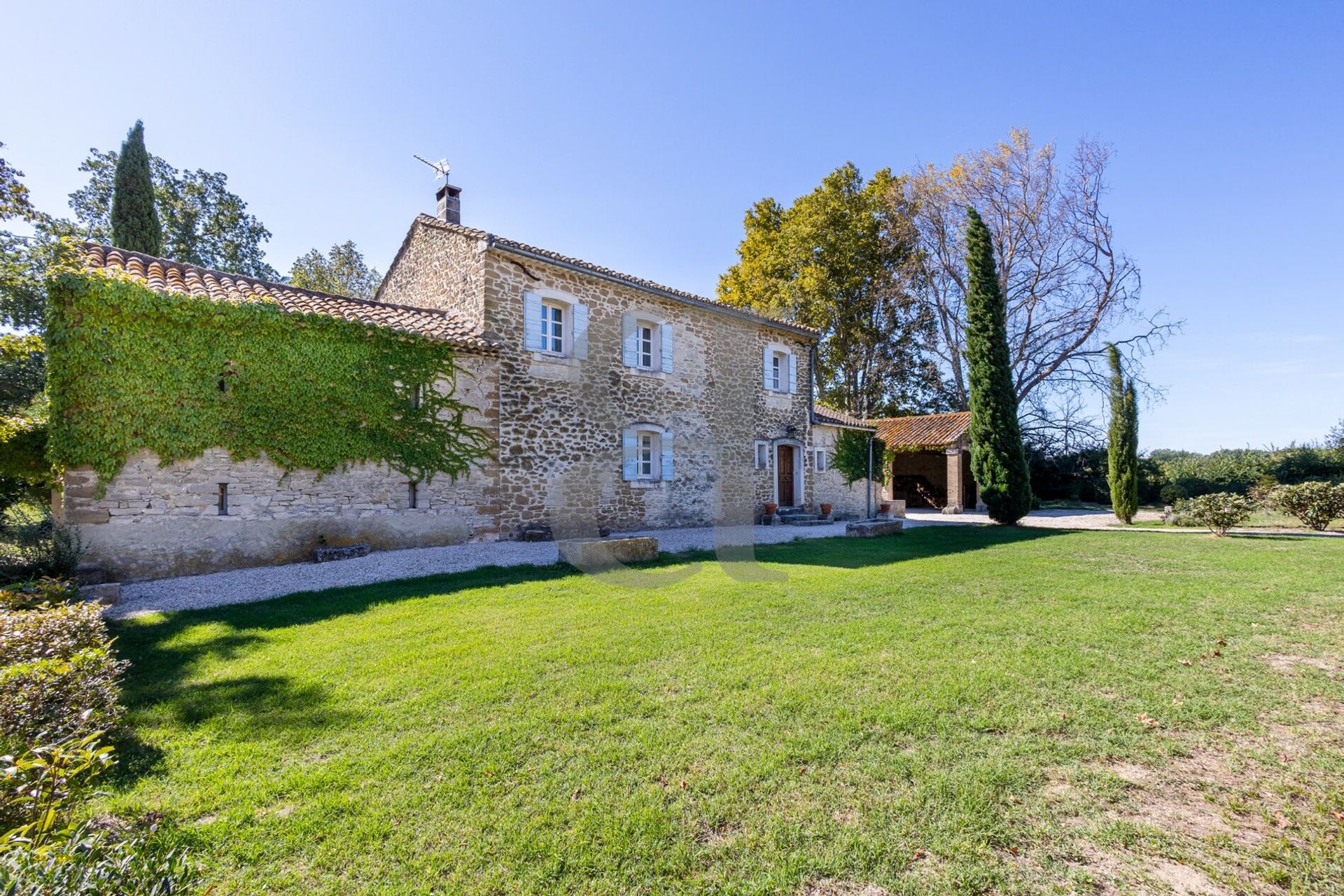 Talo sisään Monteux, Provence-Alpes-Côte d'Azur 10992355