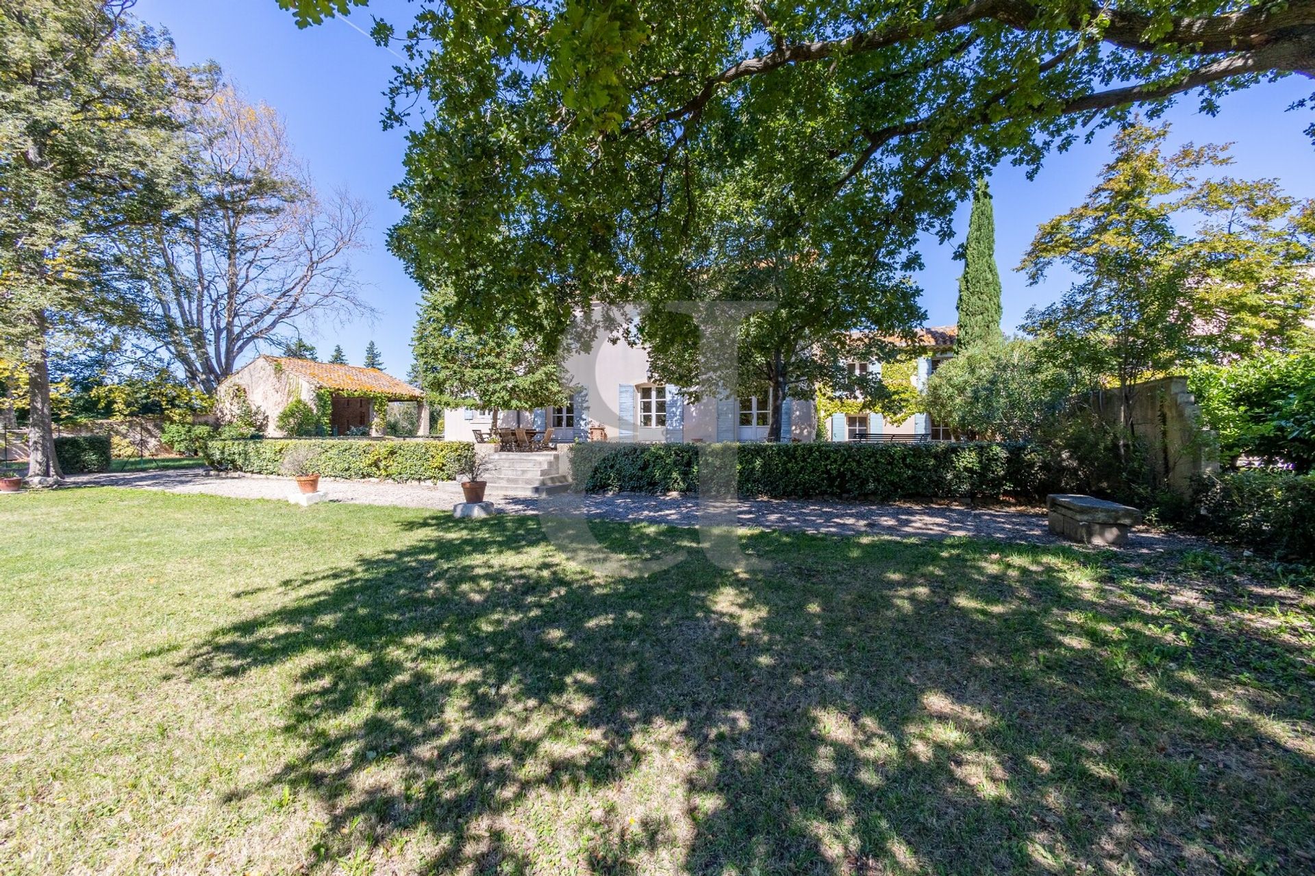 Talo sisään Monteux, Provence-Alpes-Côte d'Azur 10992355