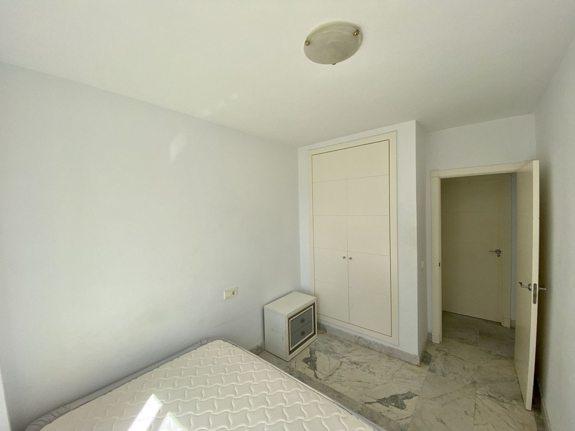 Condominio nel Benalmádena, Andalusia 10992389