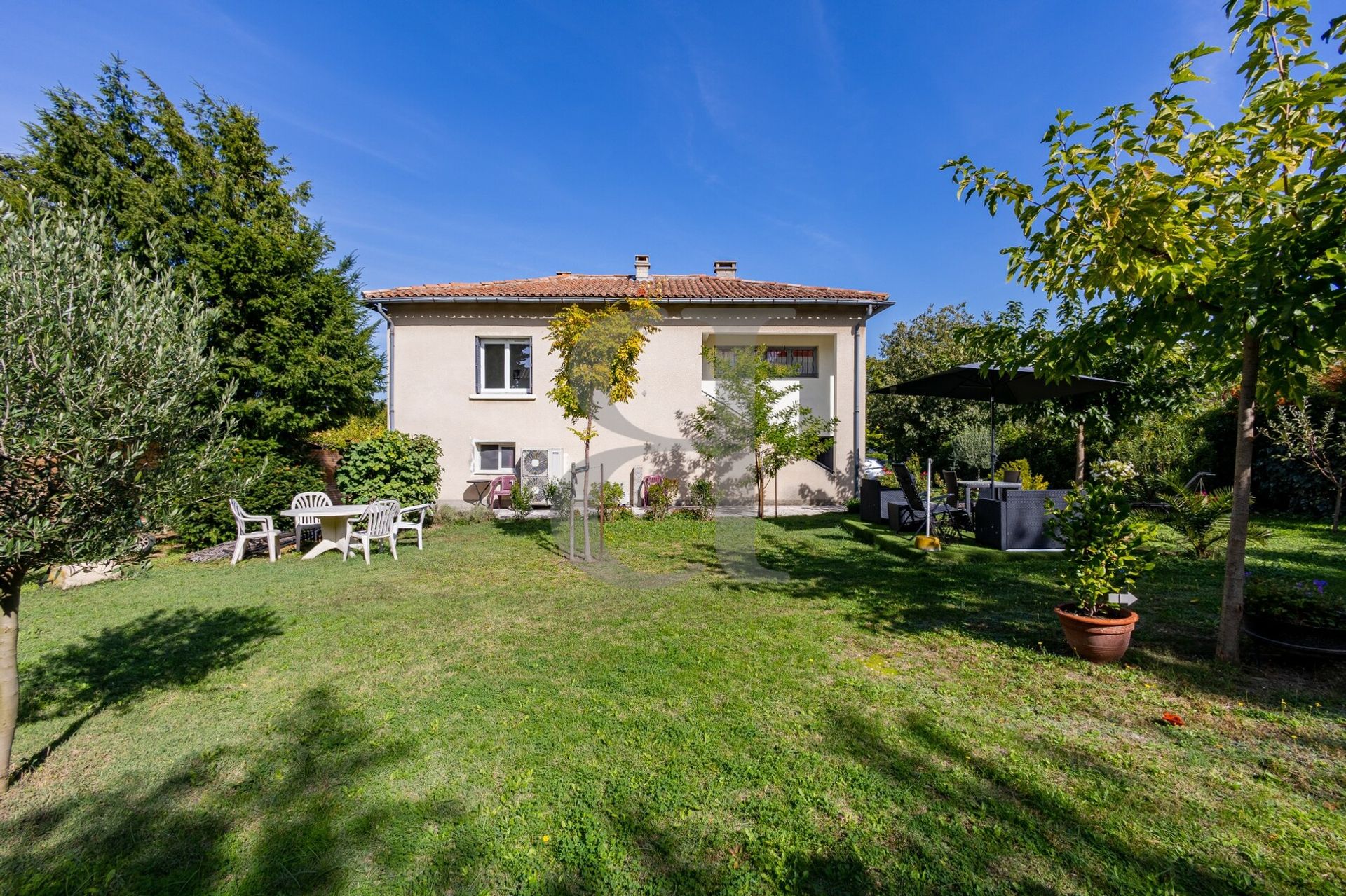 casa en Saint-Didier, Provence-Alpes-Côte d'Azur 10992552