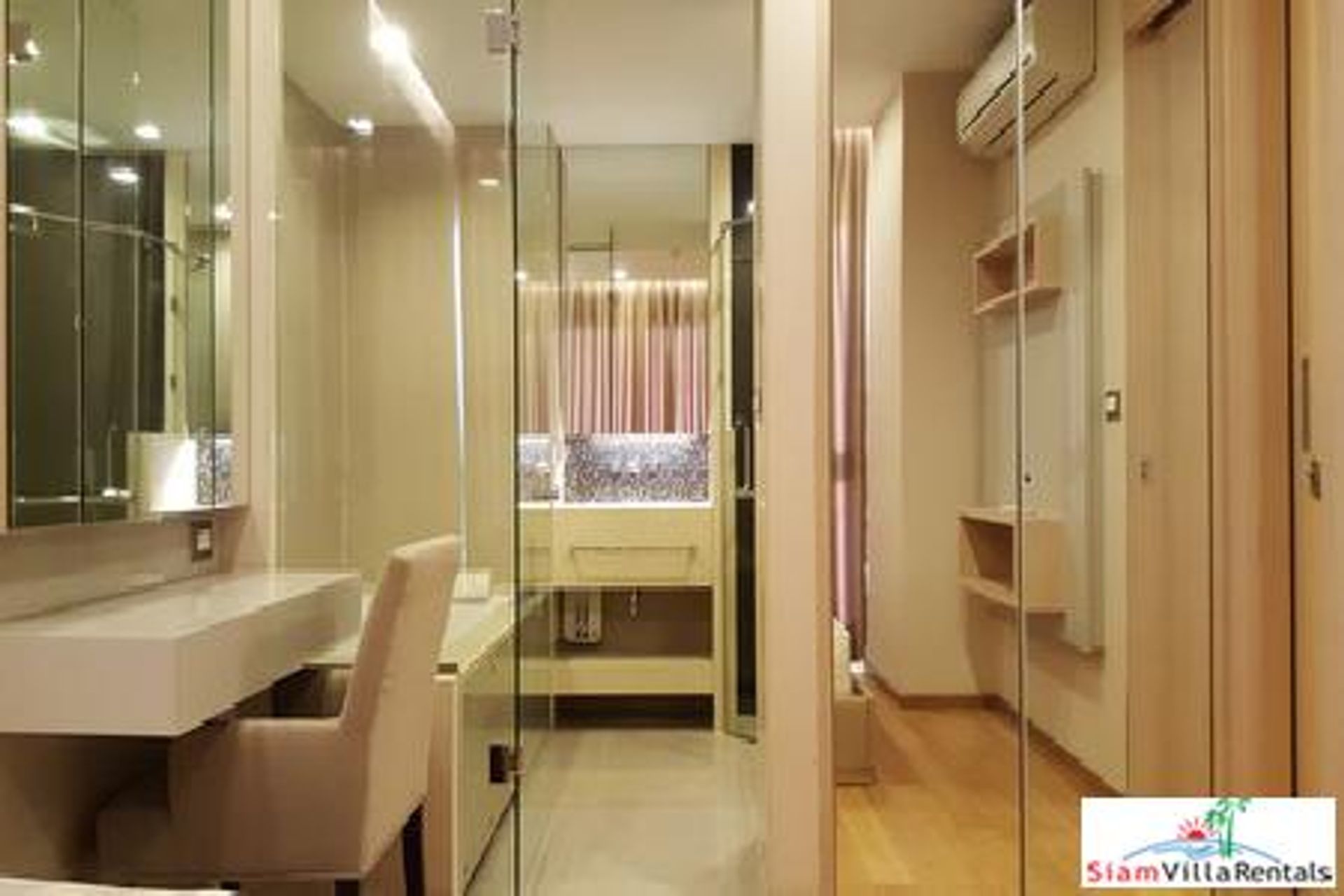 Condominium in , Krung Thep Maha Nakhon 10992710